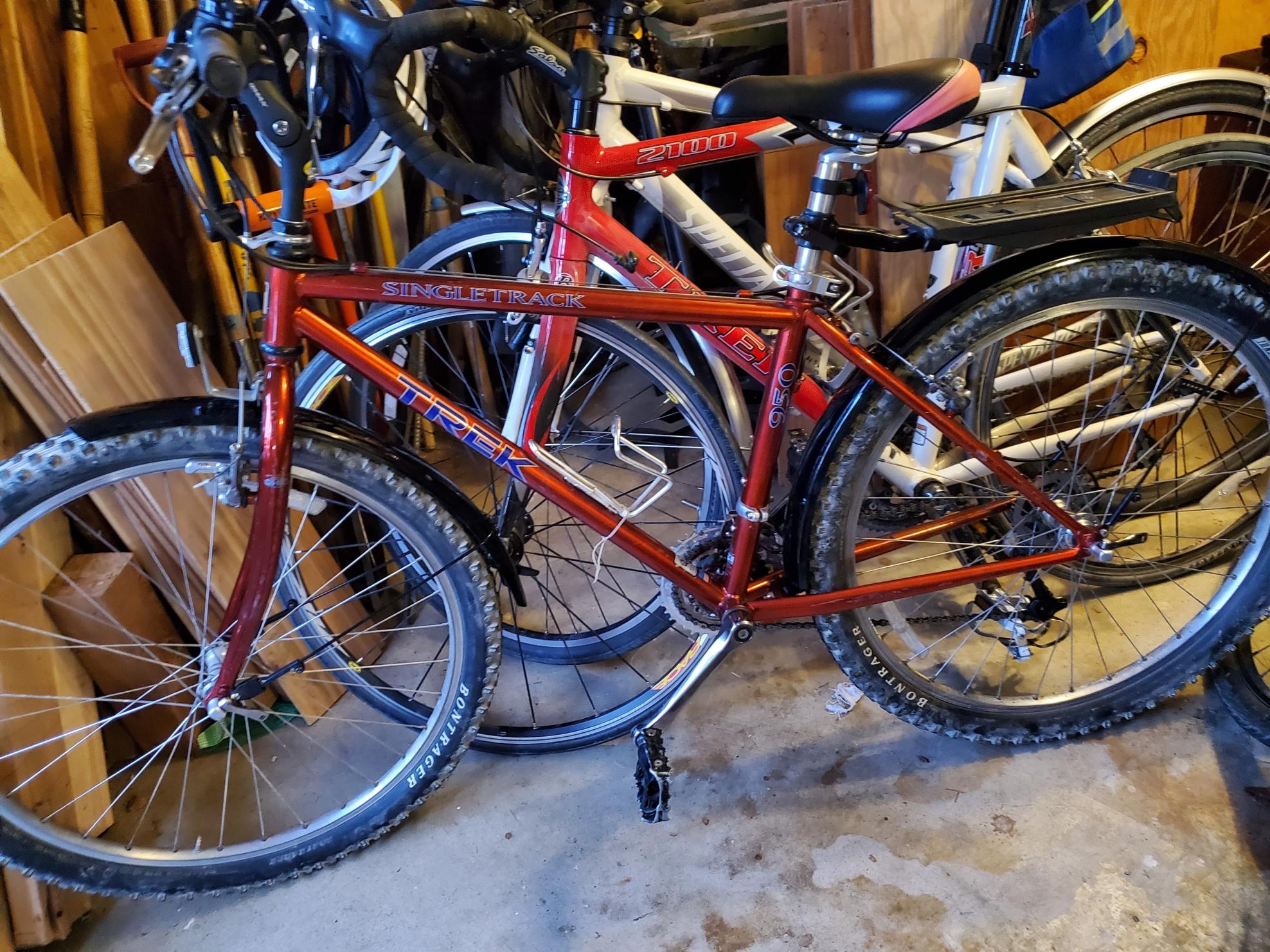 Trek singletrack Red