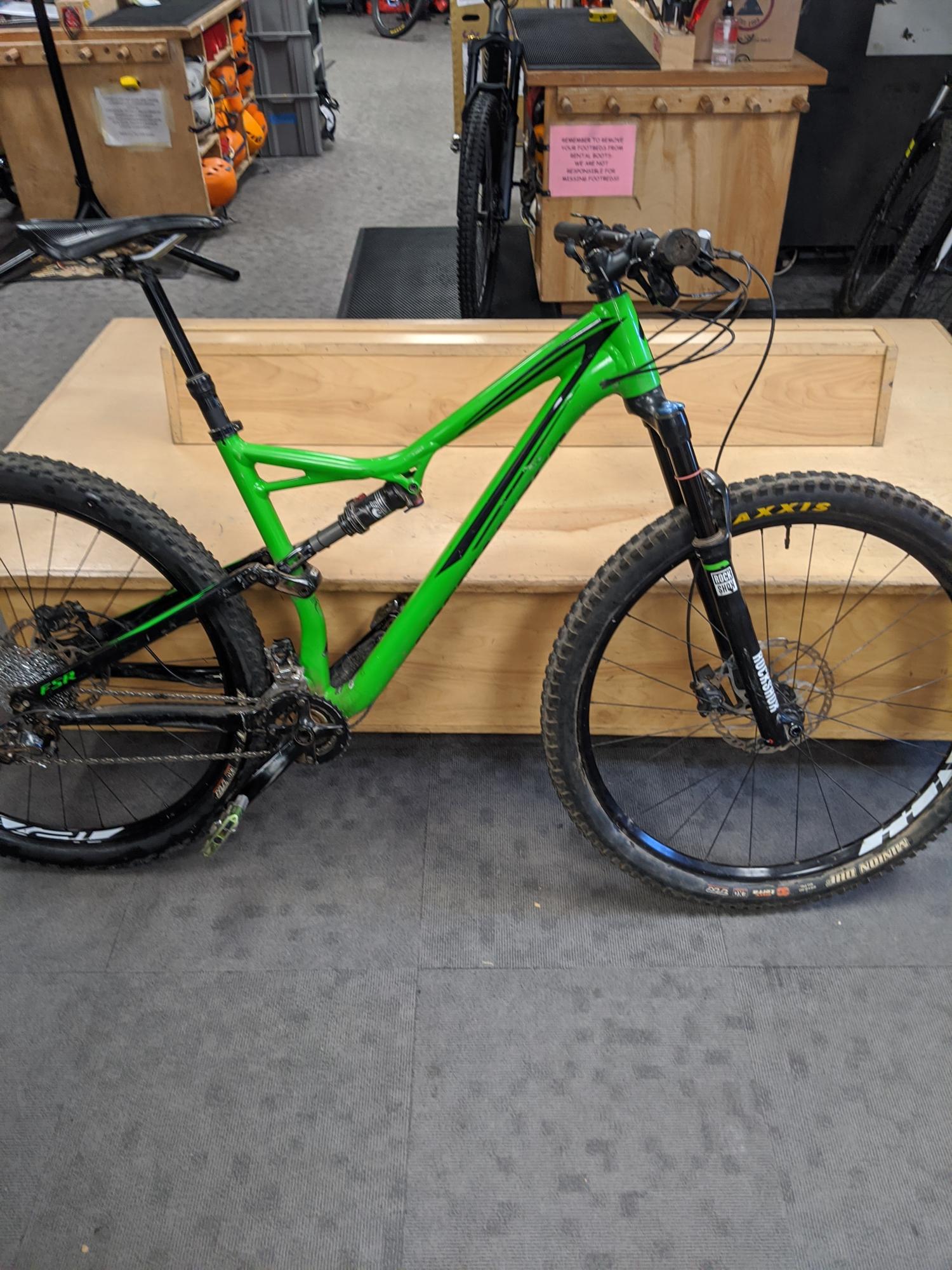 2016 Specialized Stumpjumper Green