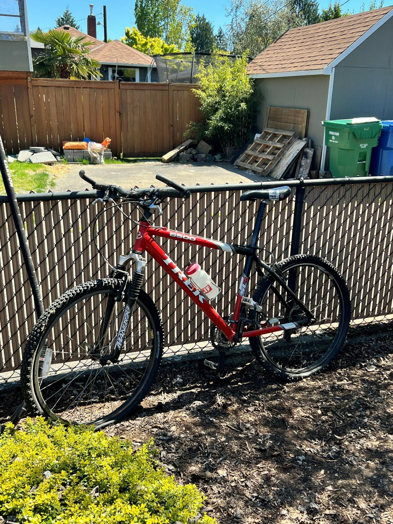 Trek 6500 Red