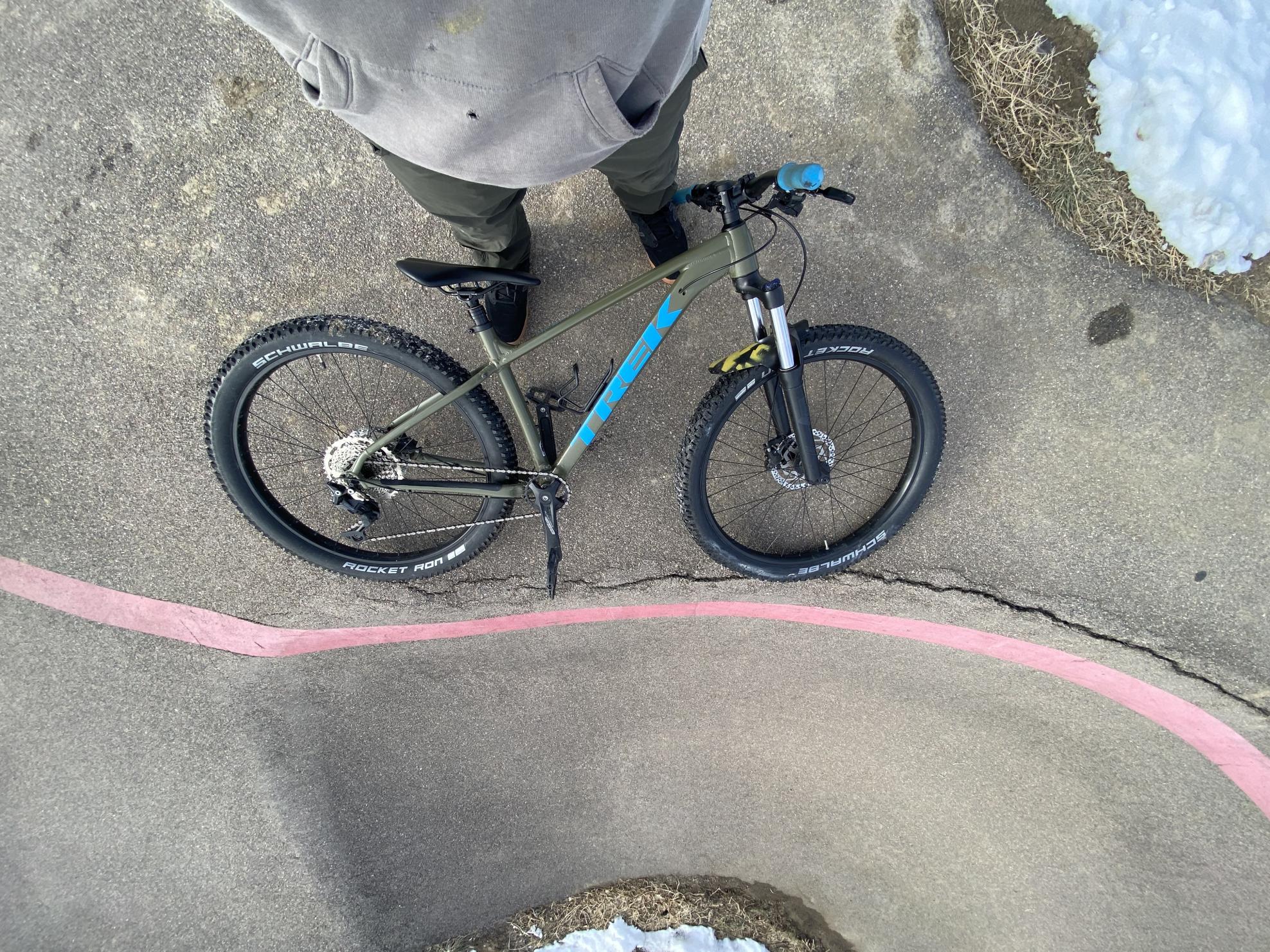2022 Trek Roscoe 6 Green