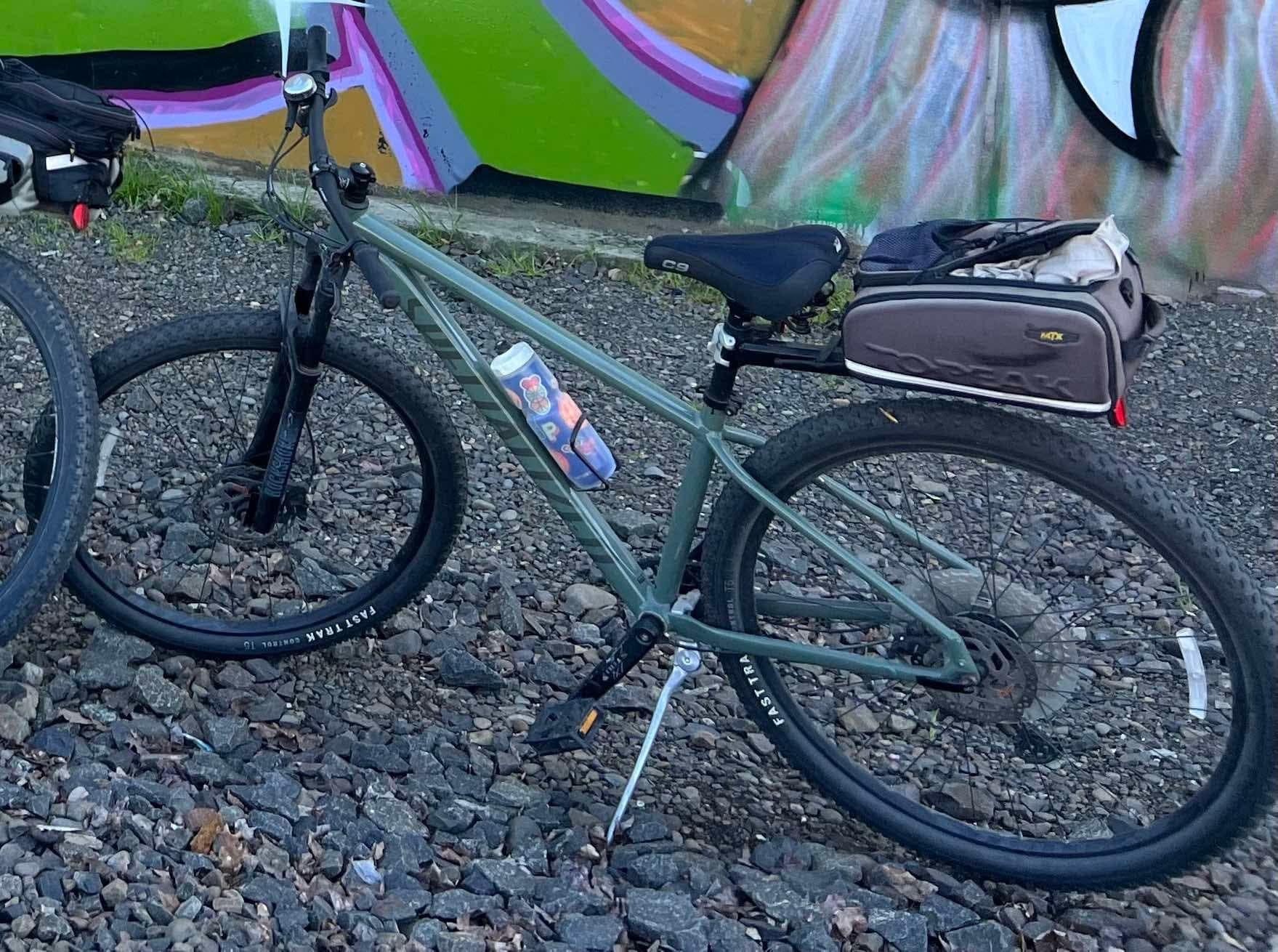 2022 Specialized Mountain Green