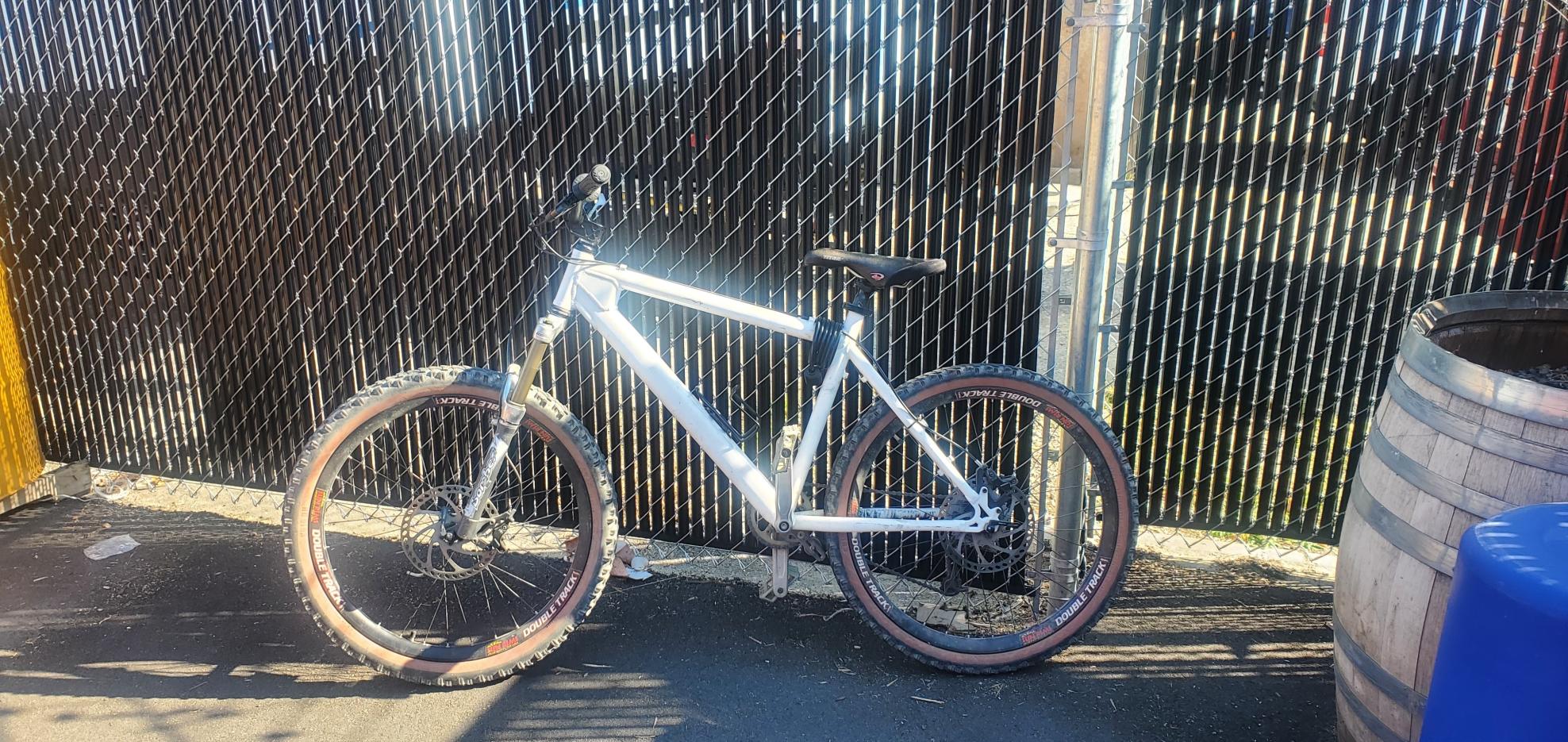 2008 Kona 01-21 F908T0168 White