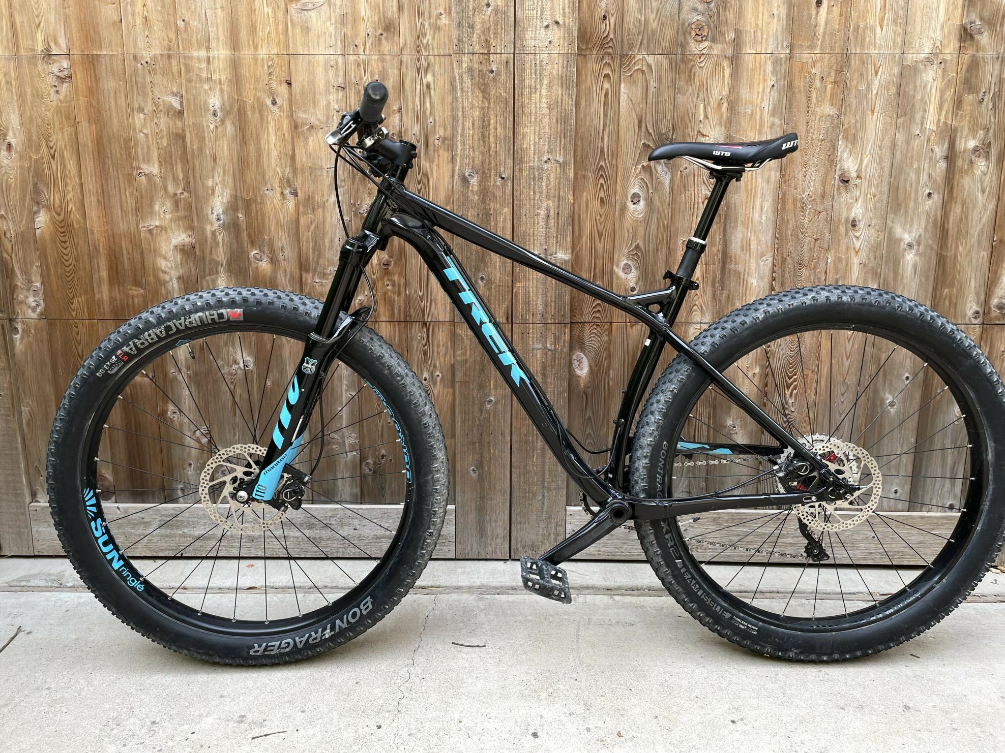 2017 Trek Stache 5 Black and Teal