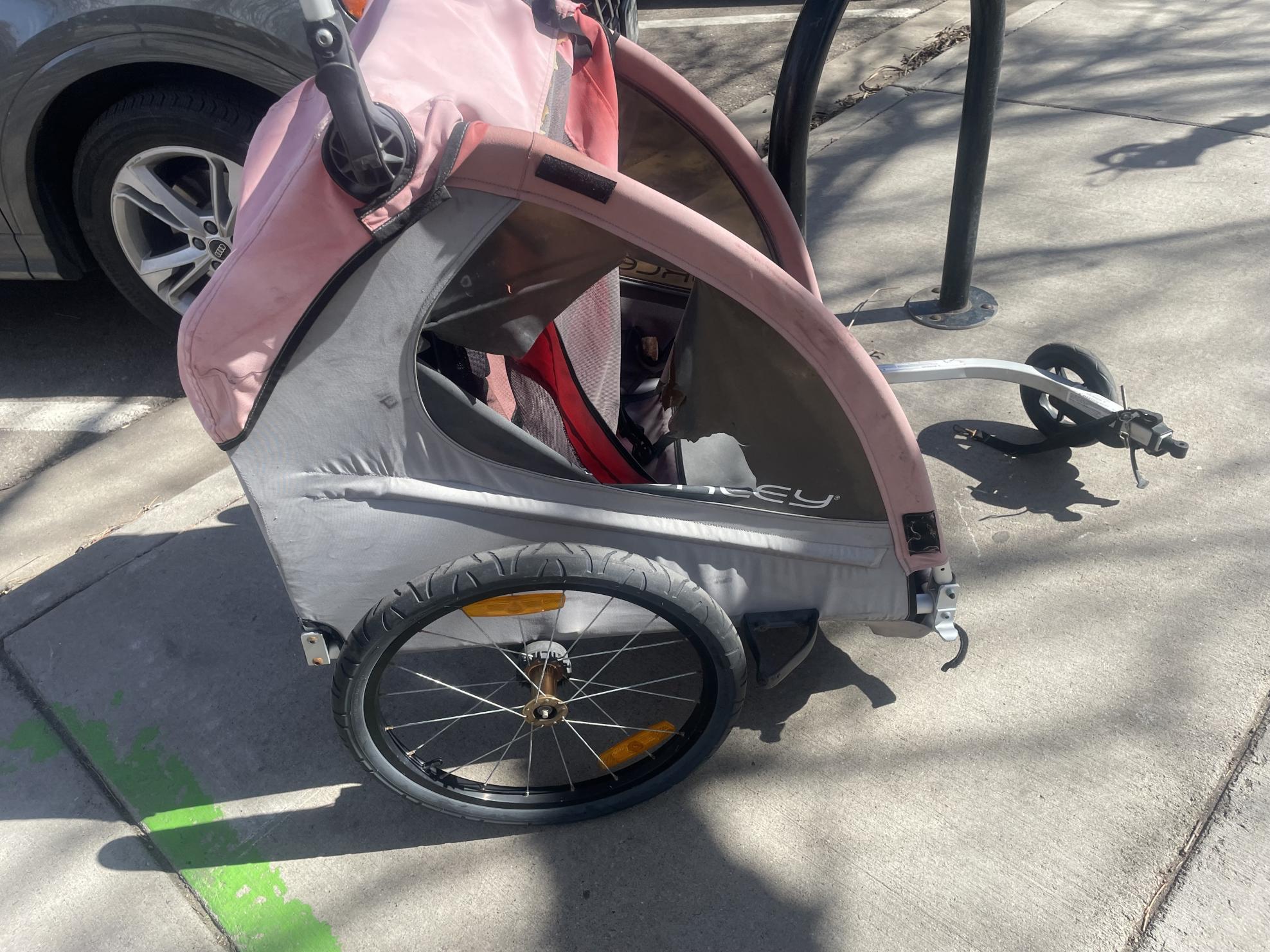 Burley Design HoneyBee bike trailer Red