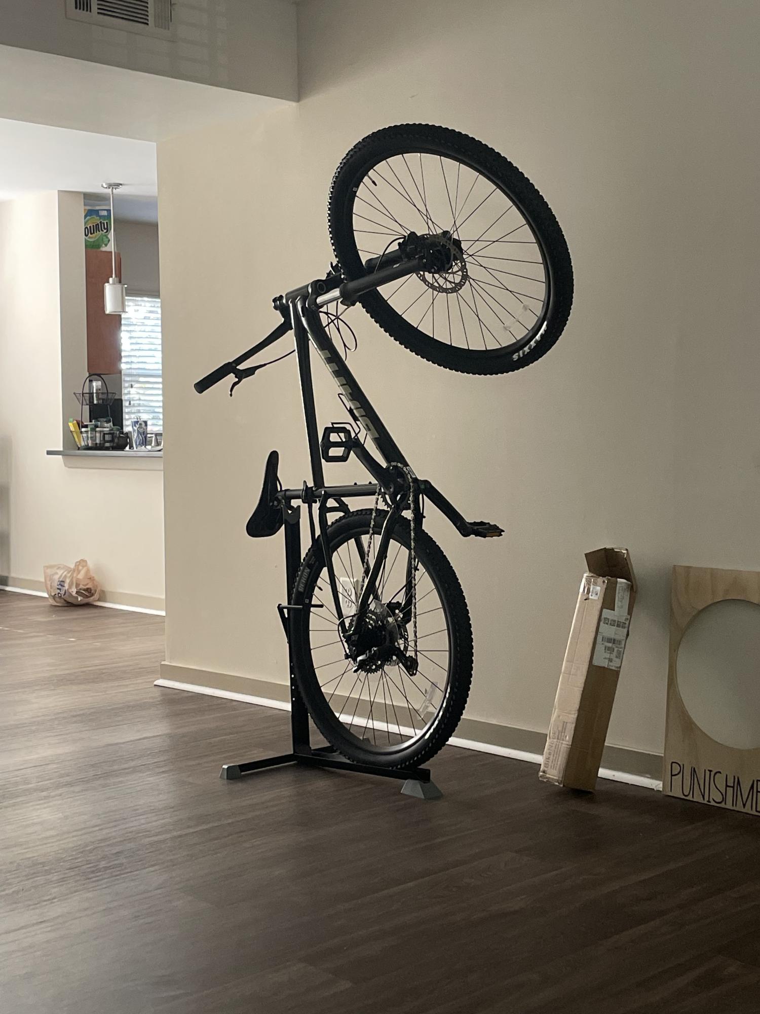 2023 Giant Talon Green