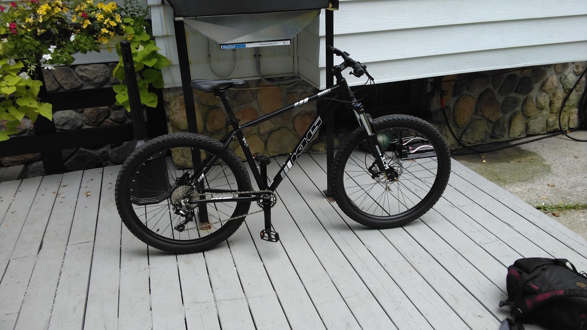 2018 KHS Bicycles sixfifty 500+ Black, Silver, gray or bare metal, and White