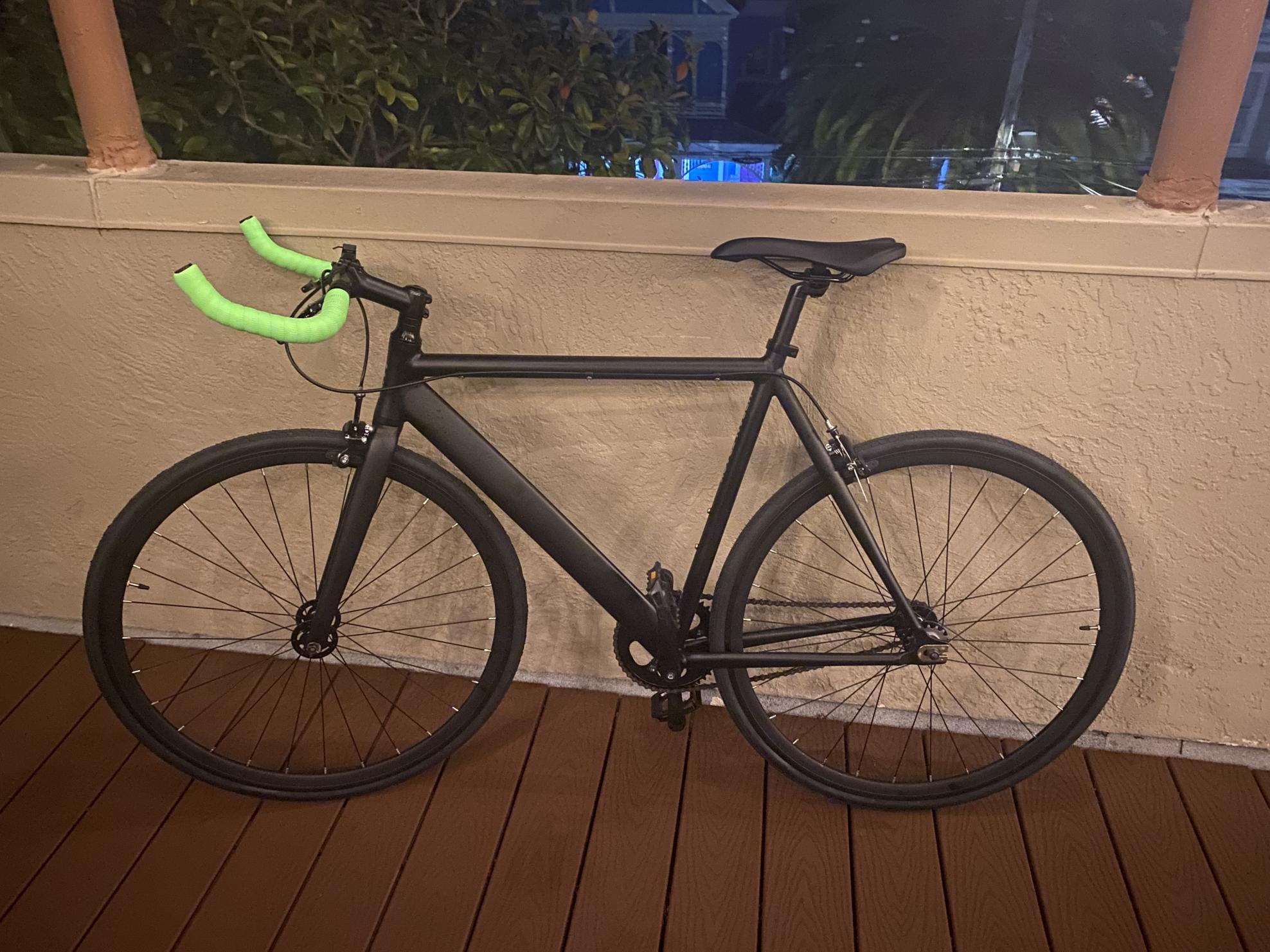 2021 6KU Urban Track Black