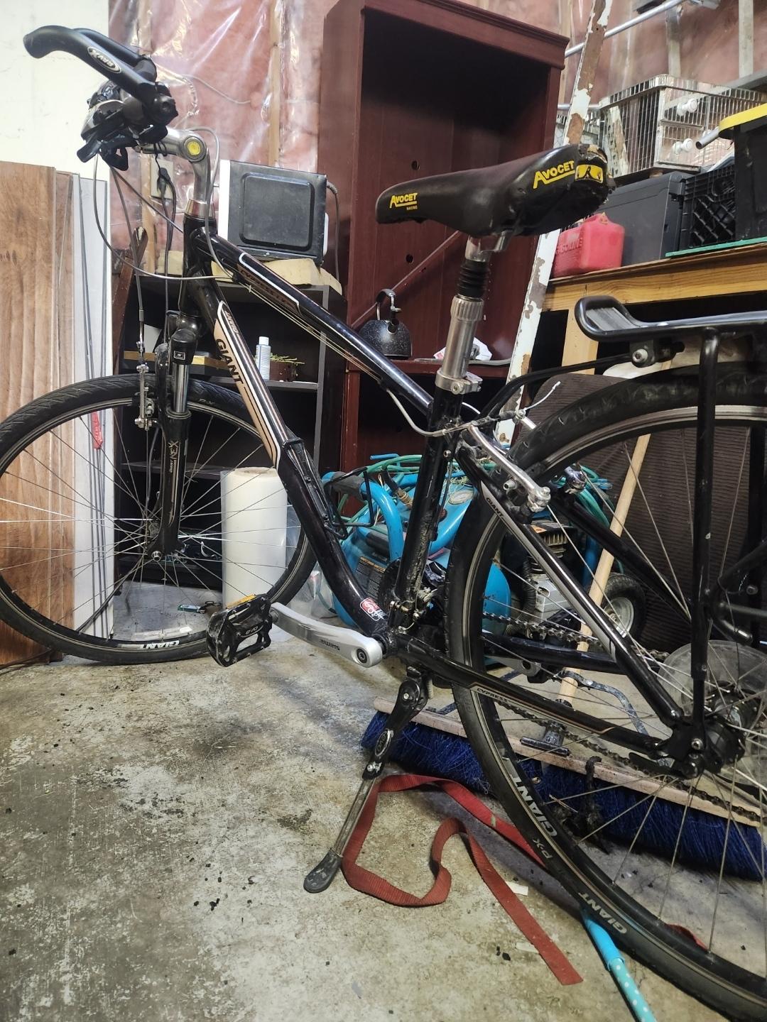 2014 Giant Cypress LX Black