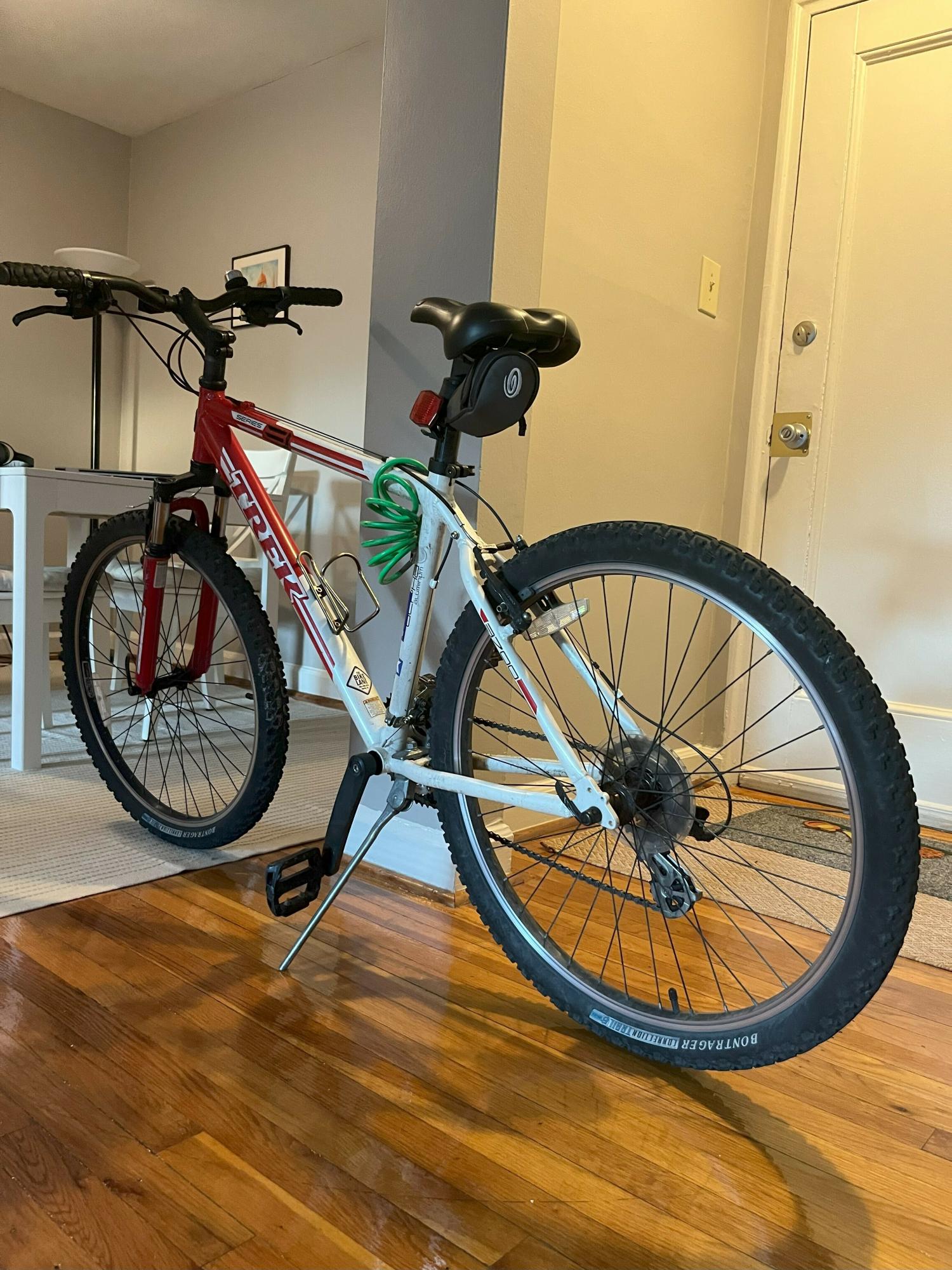 2007 Trek 3700 Red and White