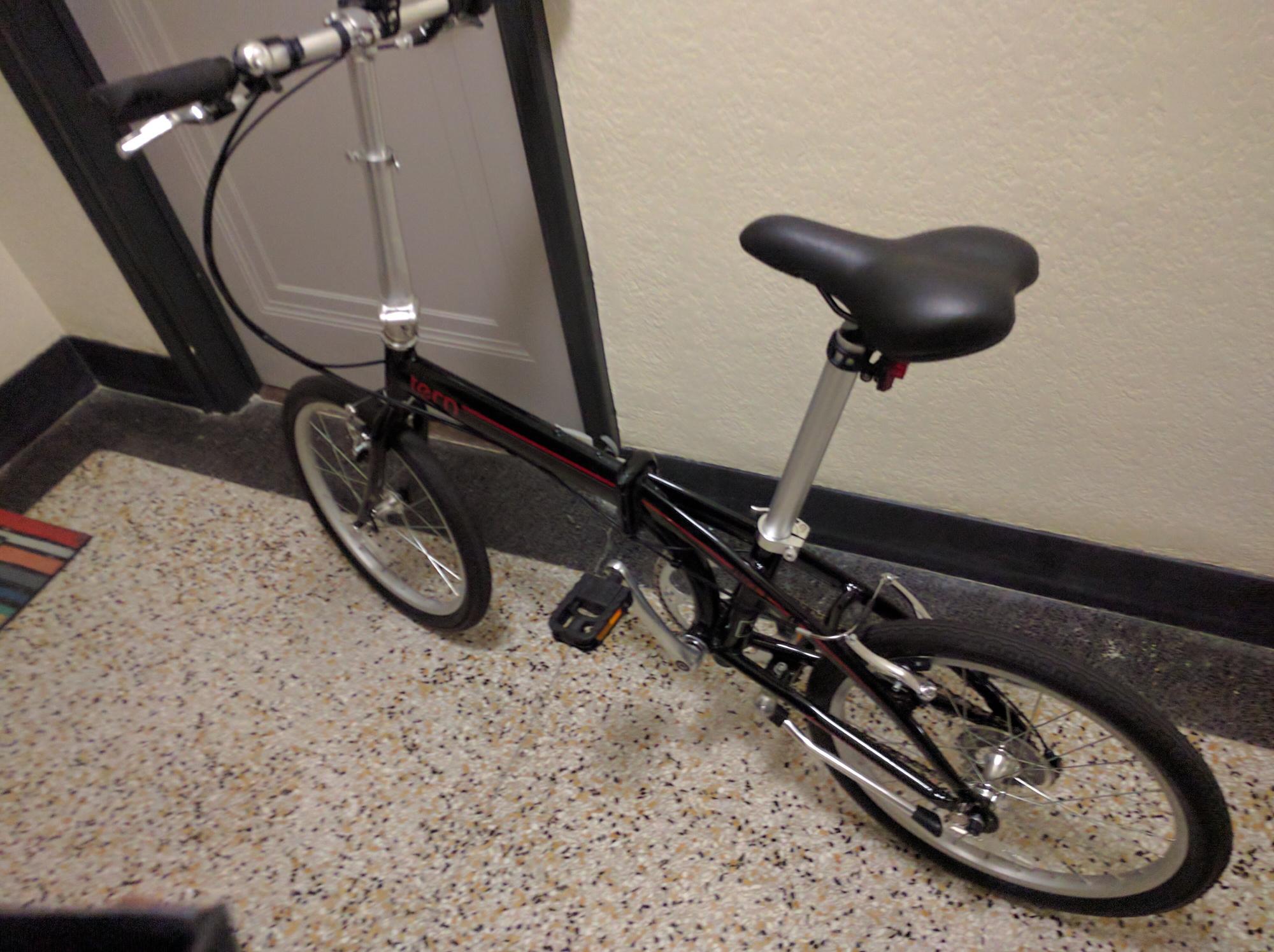 2016 Tern Link B7 Black and Red