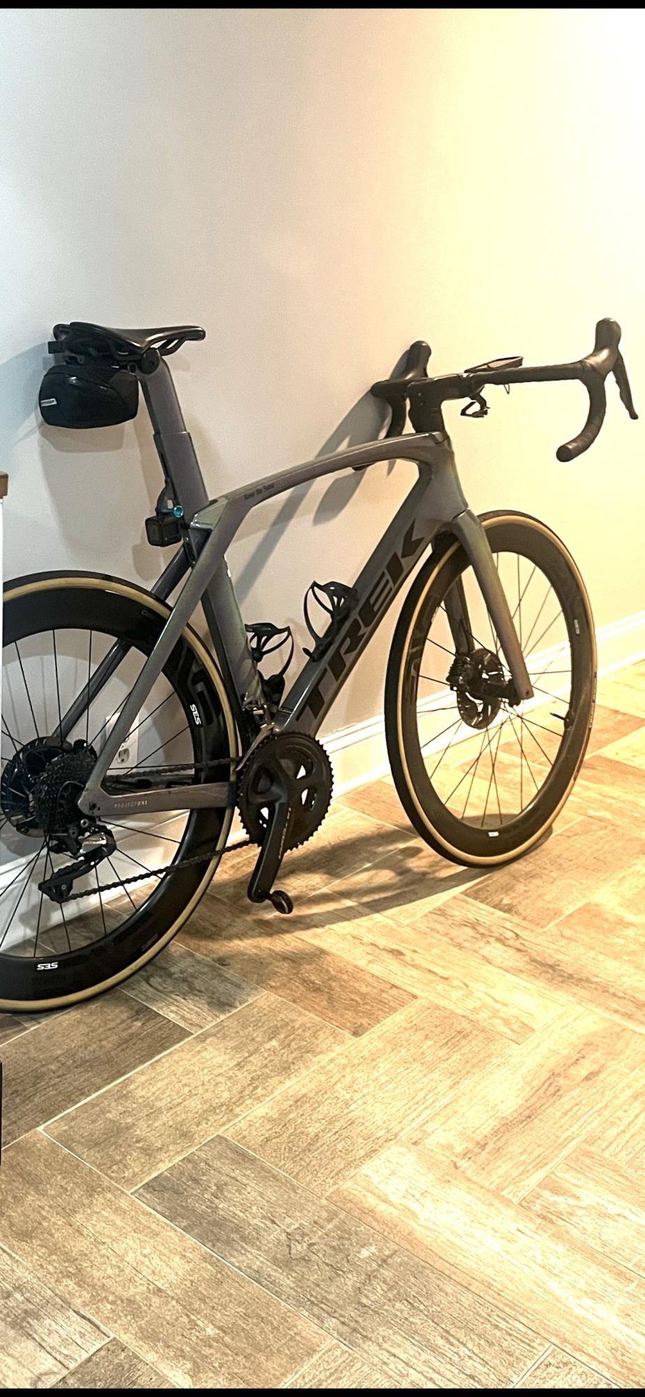 2019 Trek Madone Silver, gray or bare metal