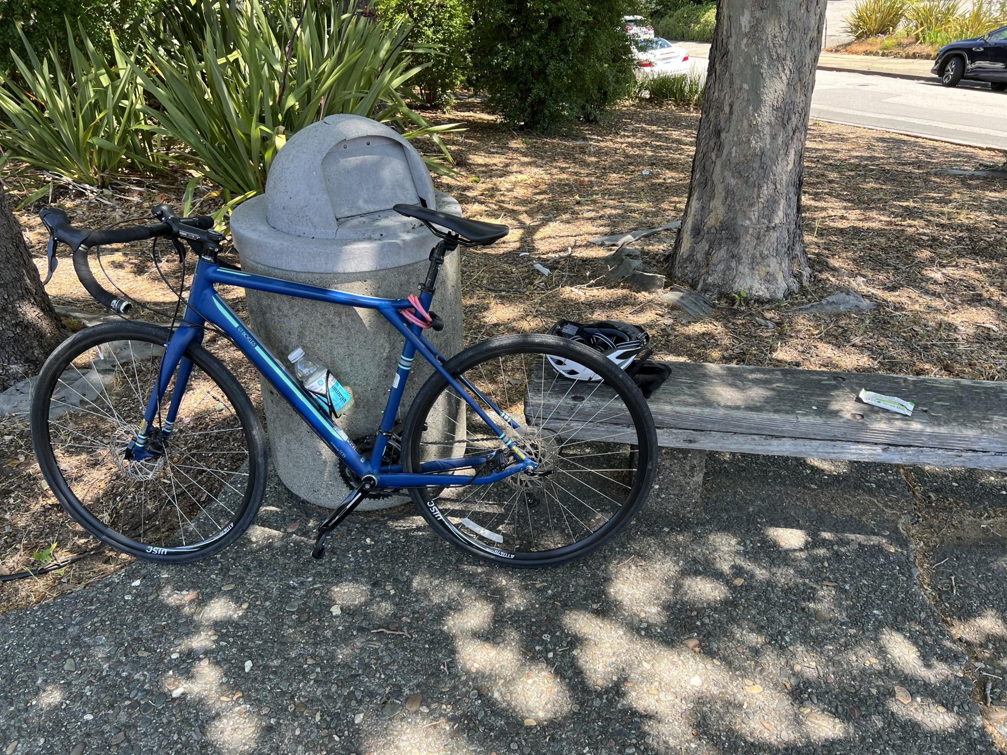 2015 GT Bicycles GT Grade Aluminum Sora Blue