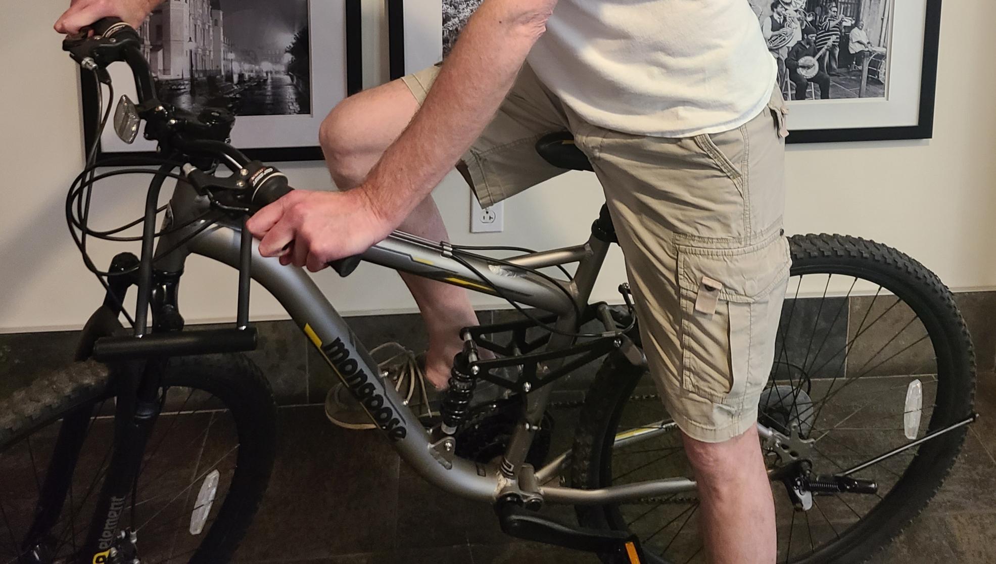 2012 Mongoose Ledge 3.1 Mountain Bike Silver, gray or bare metal