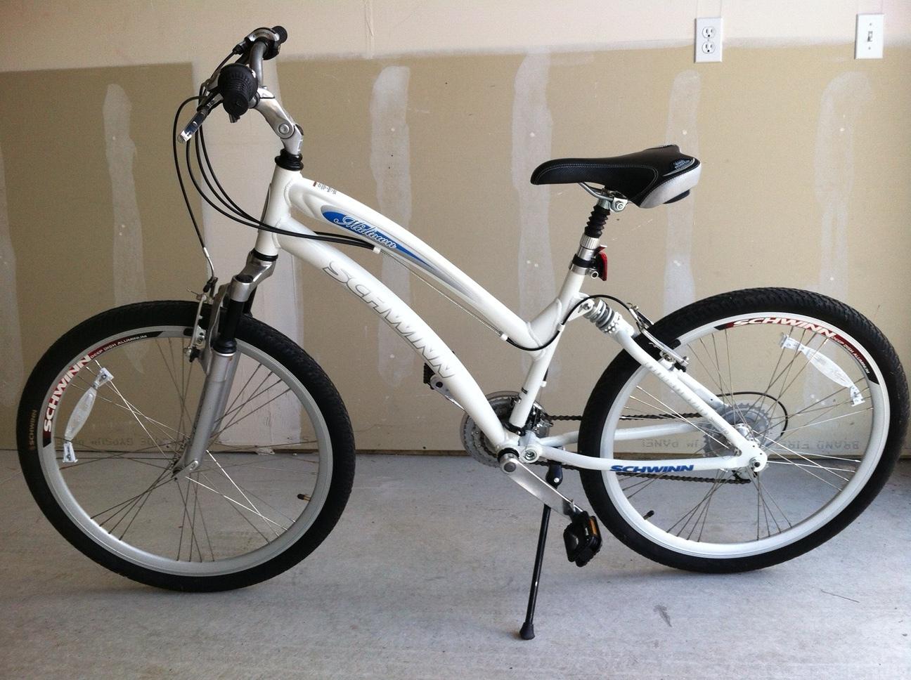 2008 Schwinn Midtown White