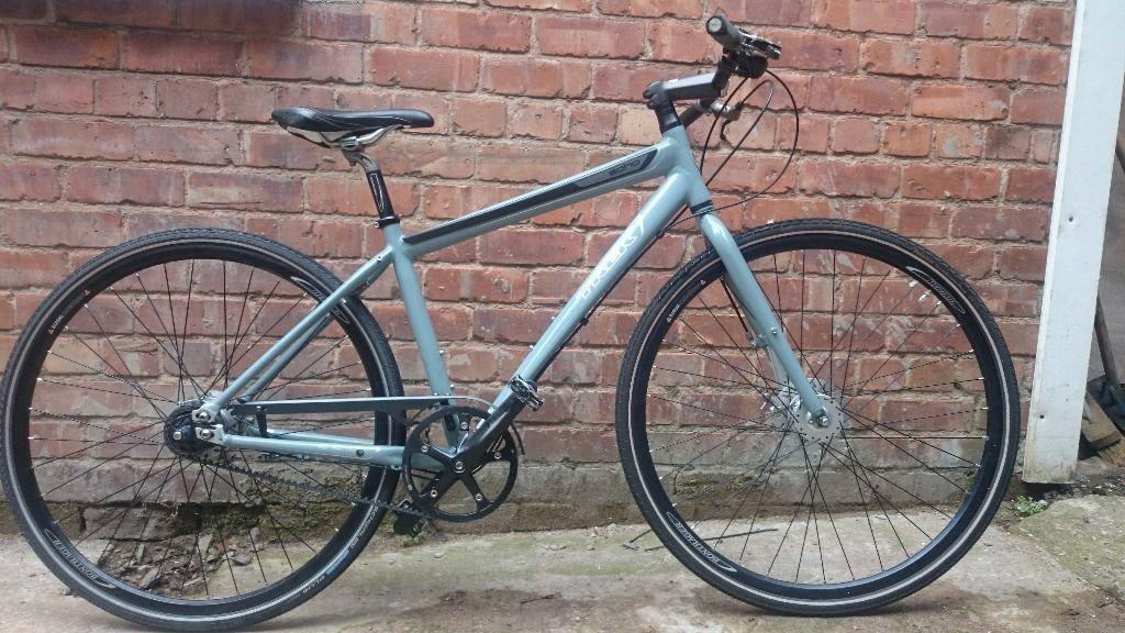 2010 Trek Soho Silver or Gray