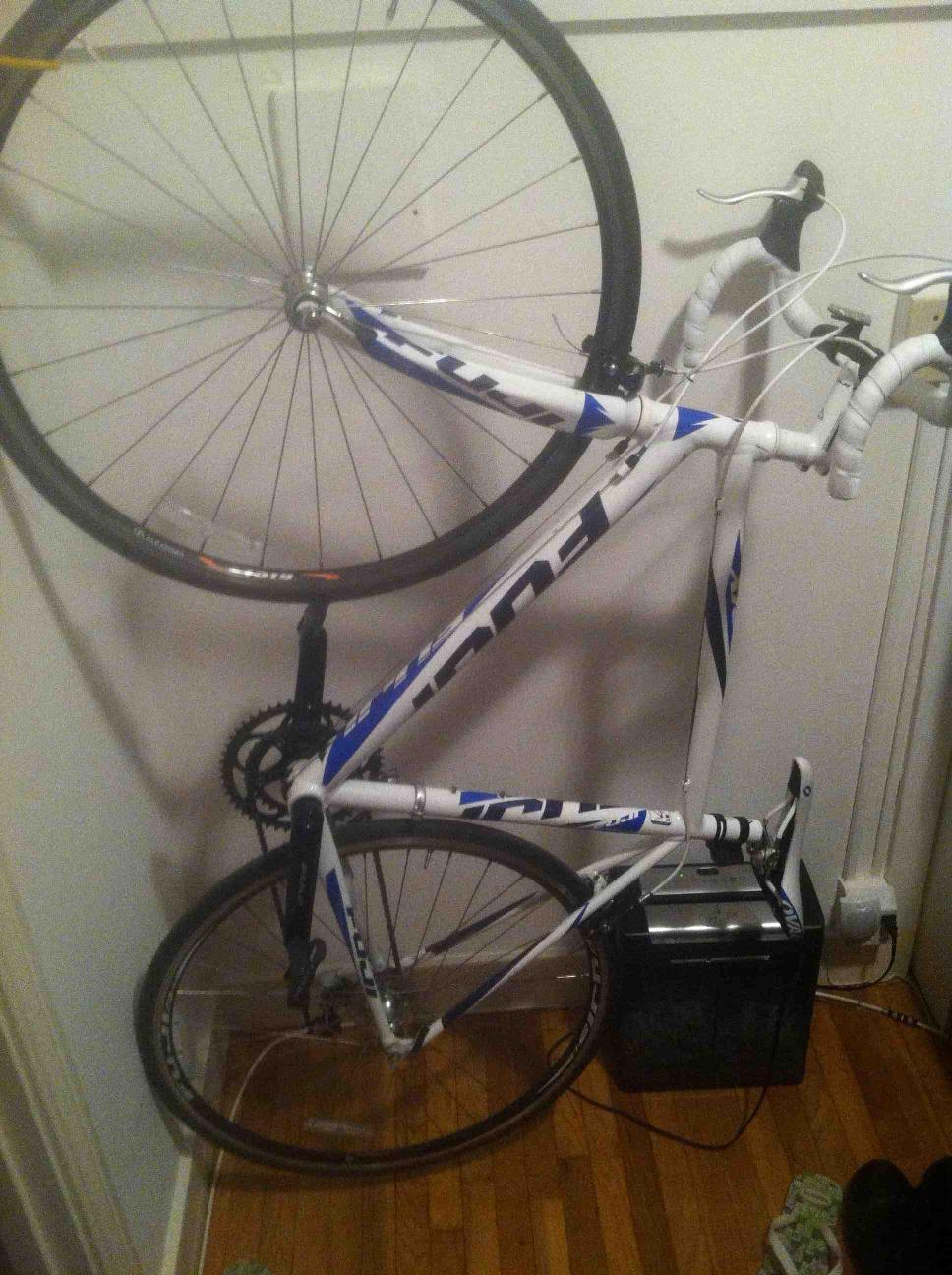 Fuji ROUBAIX 3.0 ROAD BIKE  White