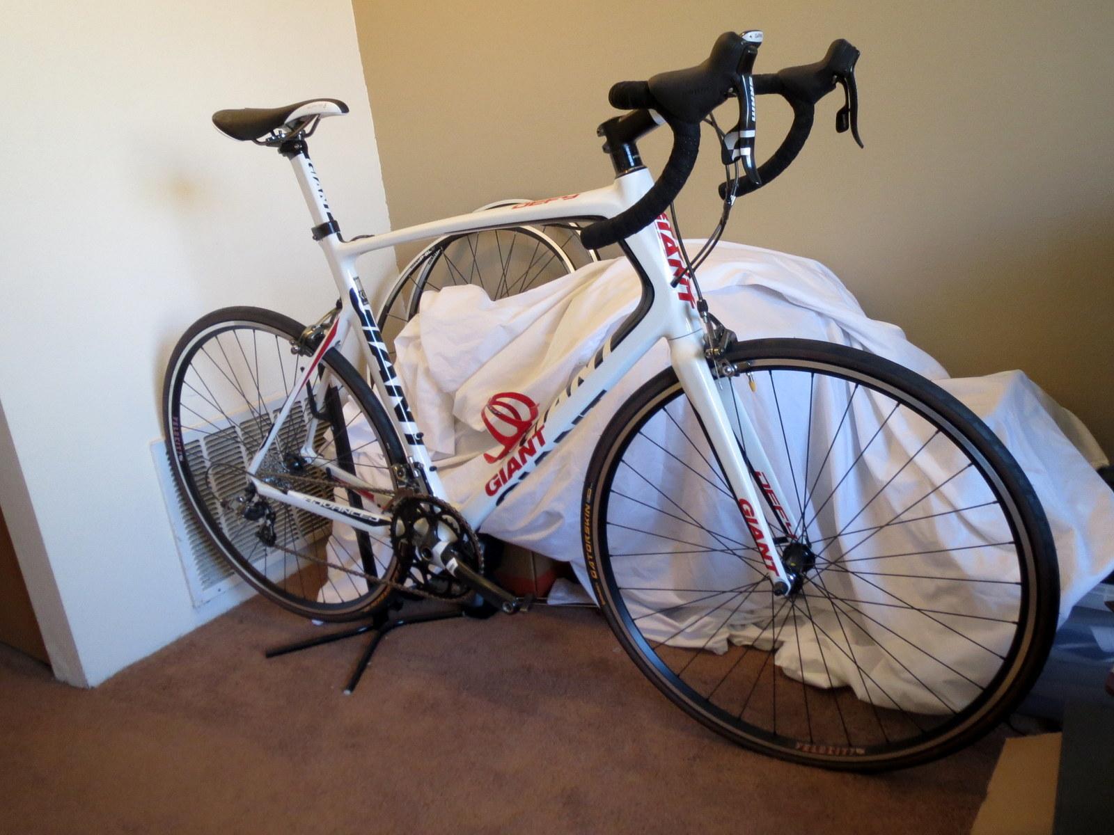 2012 Giant Defy Advanced 1 White