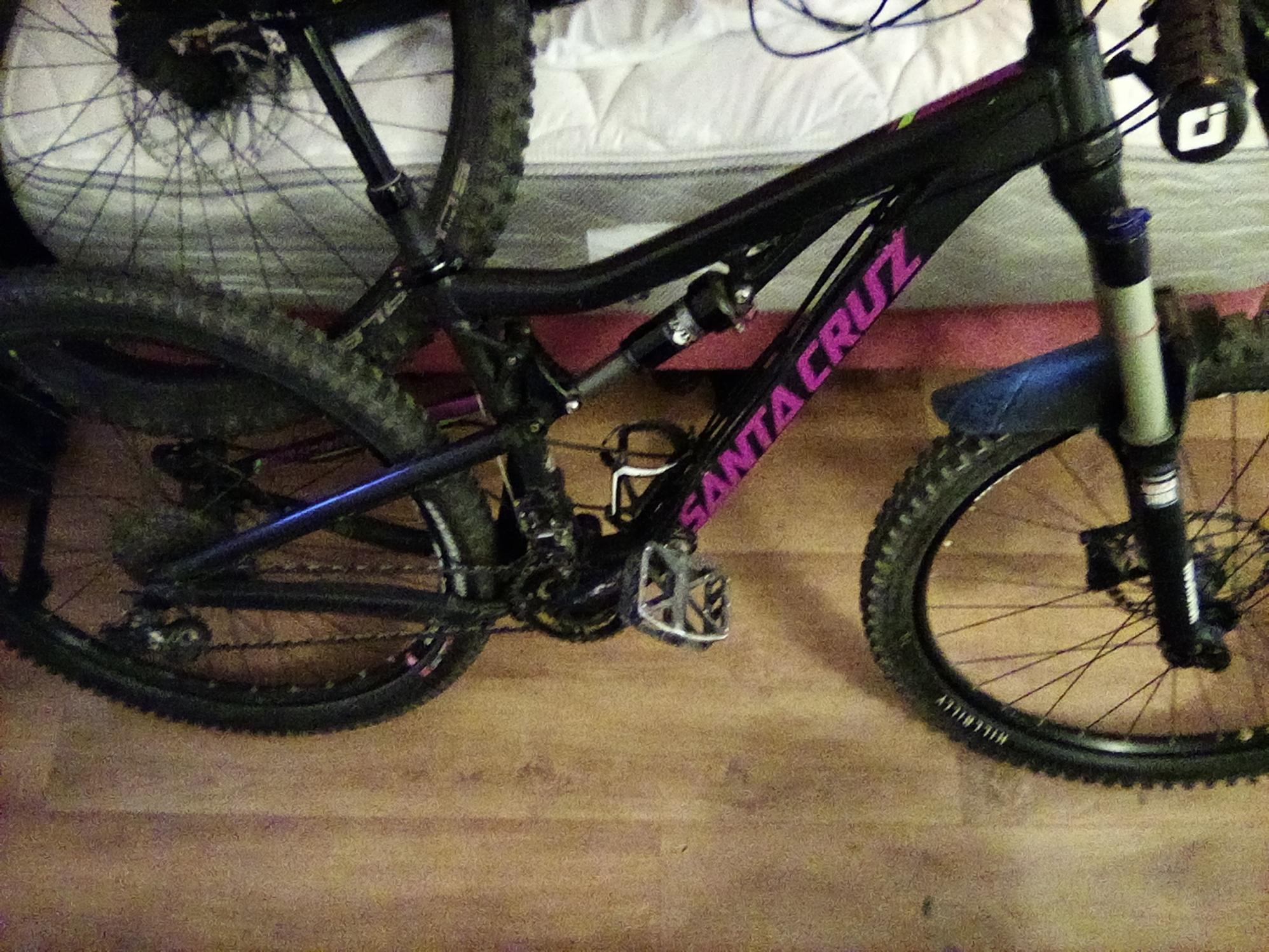 2018 Santa Cruz Bronson Black and Purple