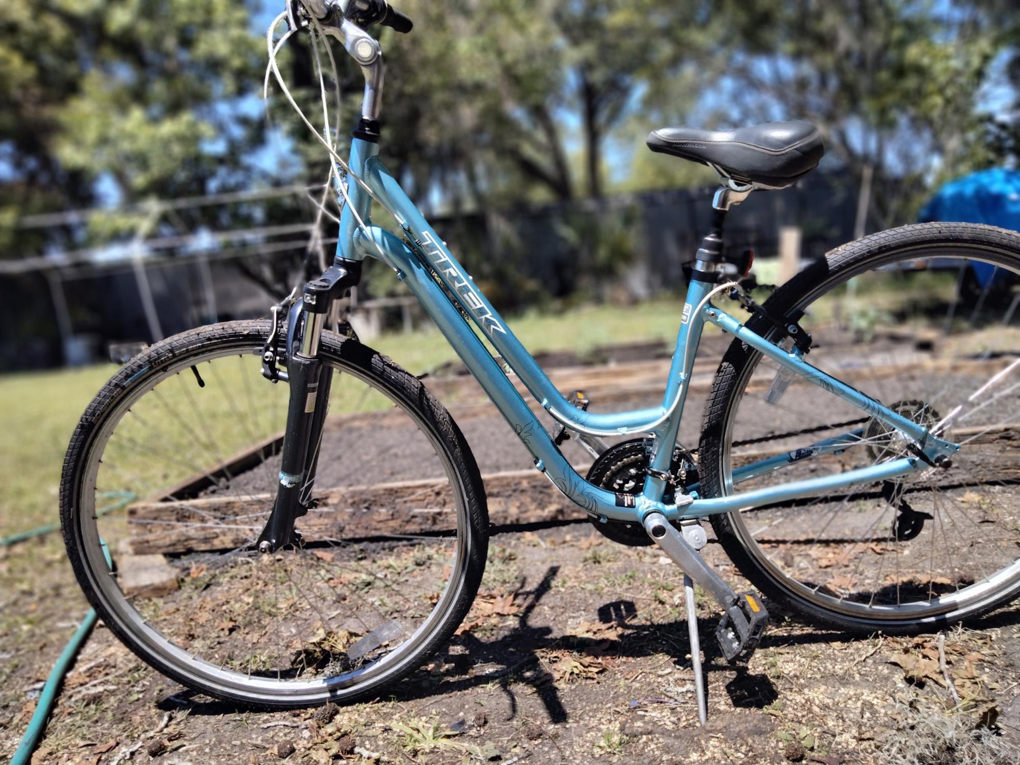 2012 Trek Step thru Blue