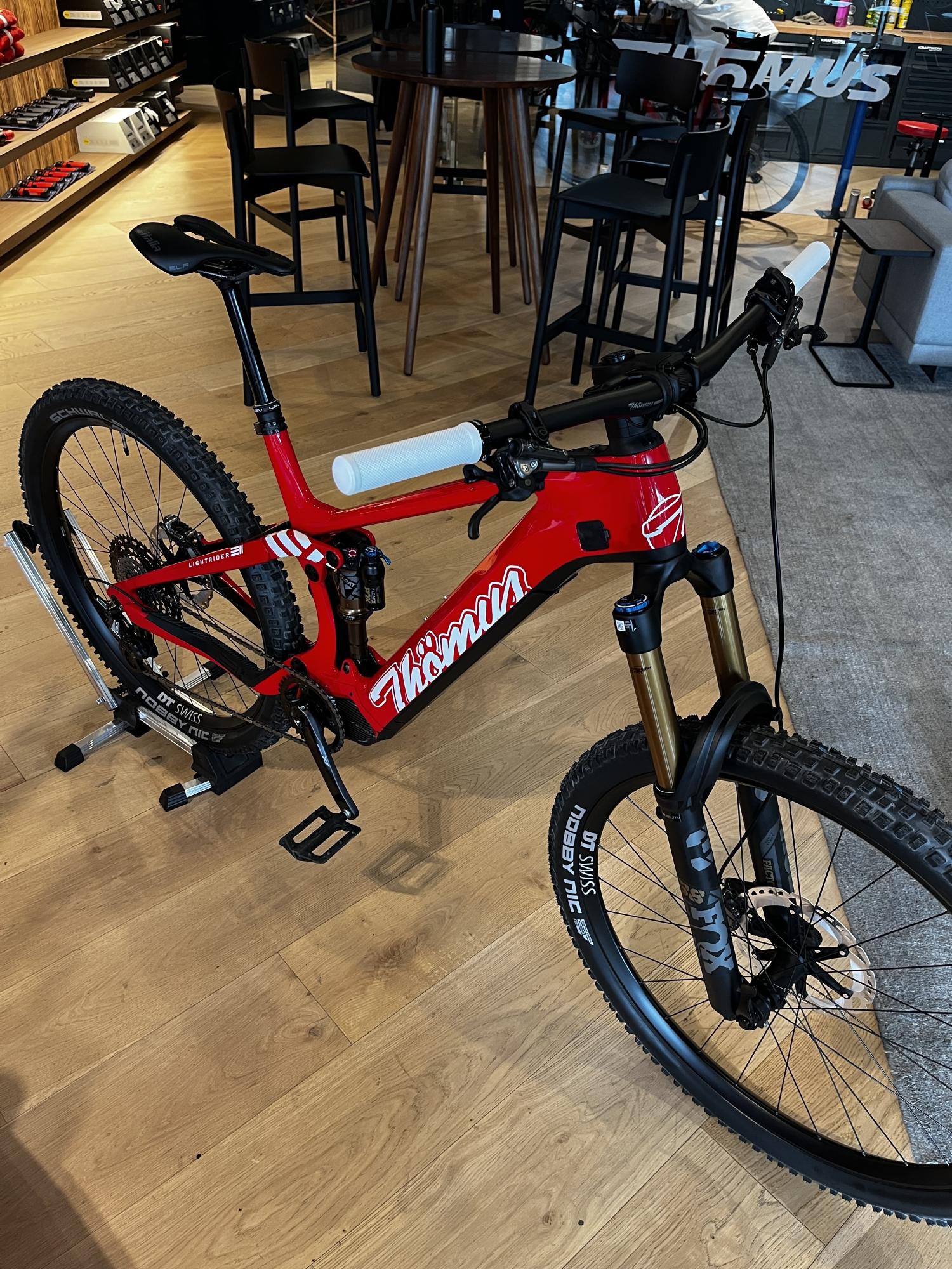 2023 Thomus E2 pro Red