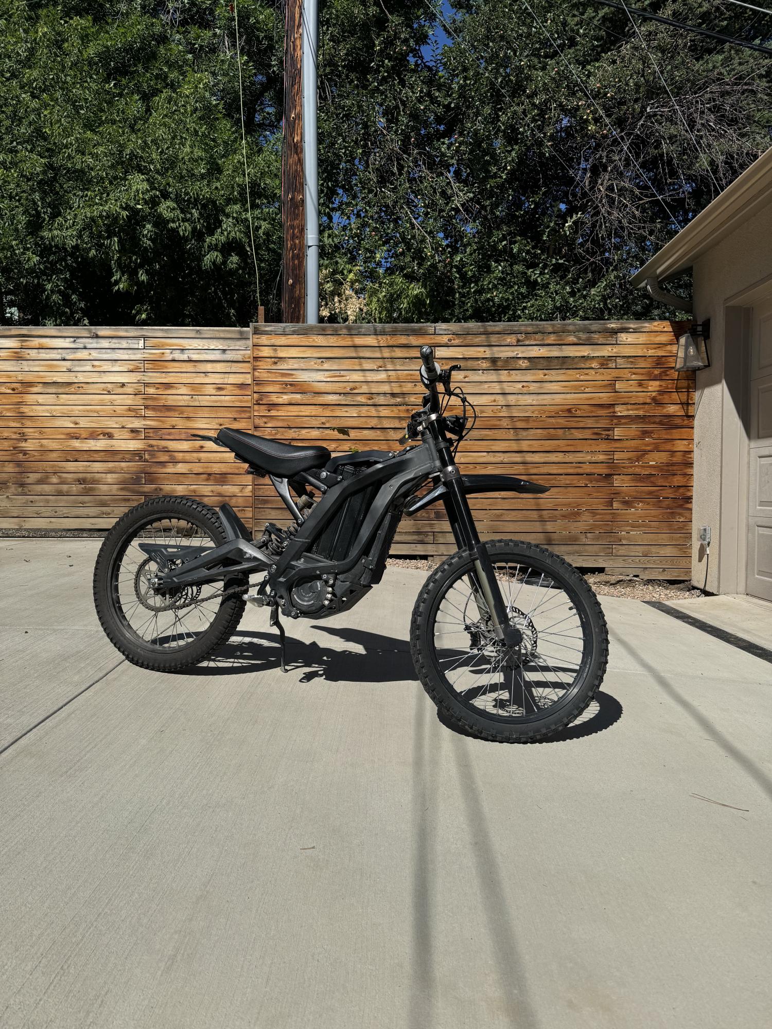 2022 Sur-Ron Light Bee Black