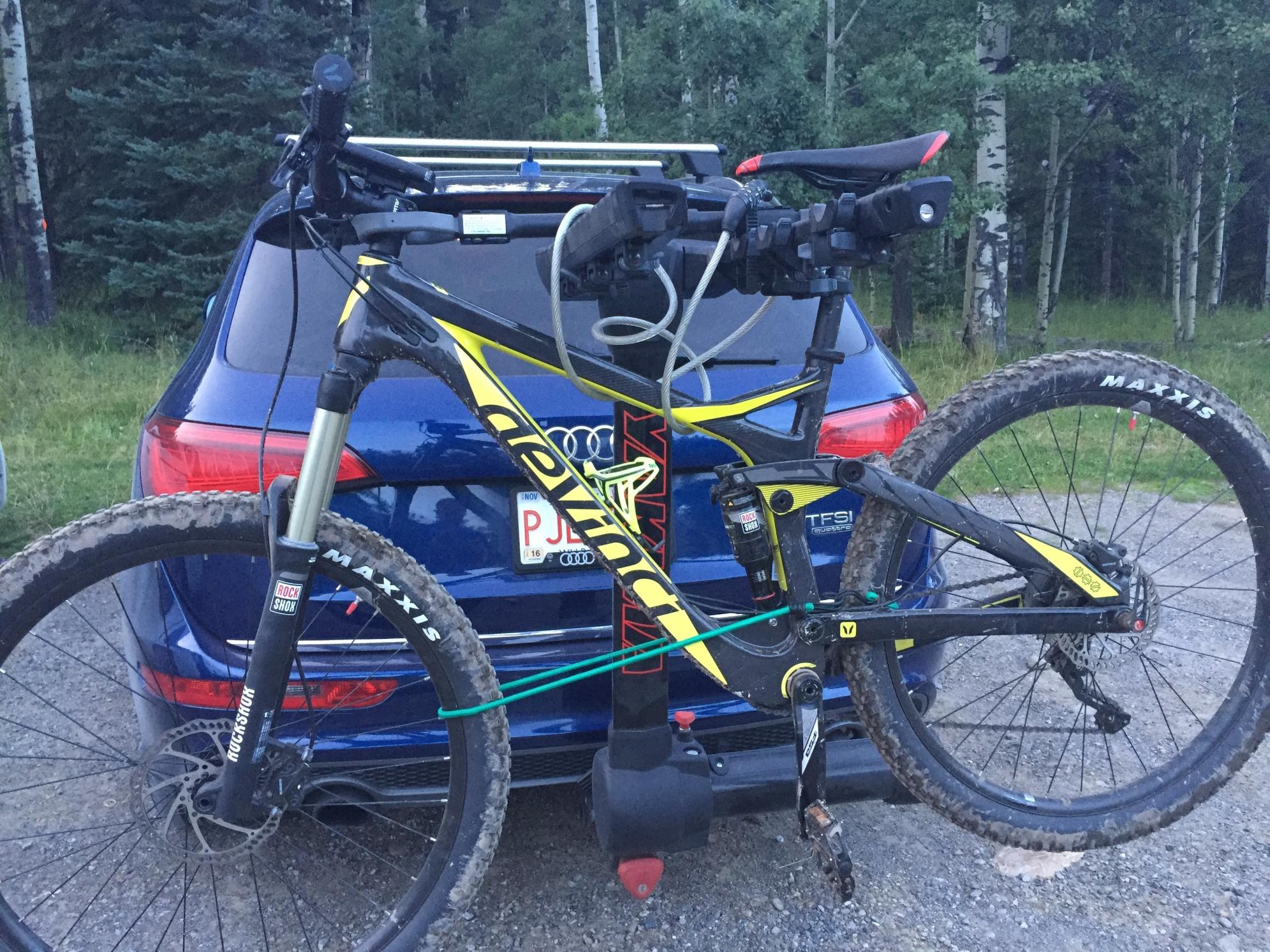 2016 Devinci Troy Silver, gray or bare metal and Yellow or Gold