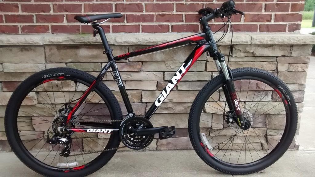 2016 Giant ATX Black