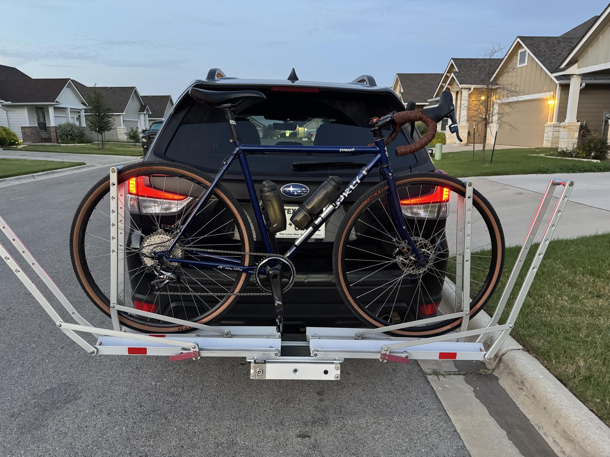 2017 Surly Straggler Blue
