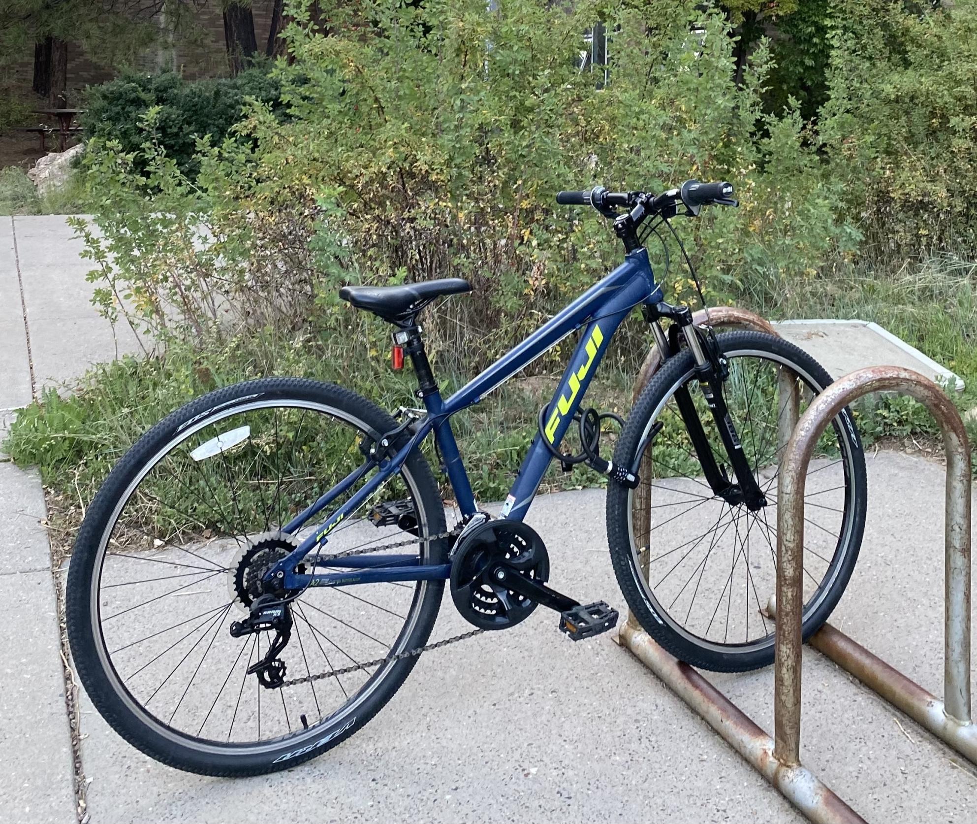 2015 Fuji Traverse 1.8 LE Women's Hybrid Blue