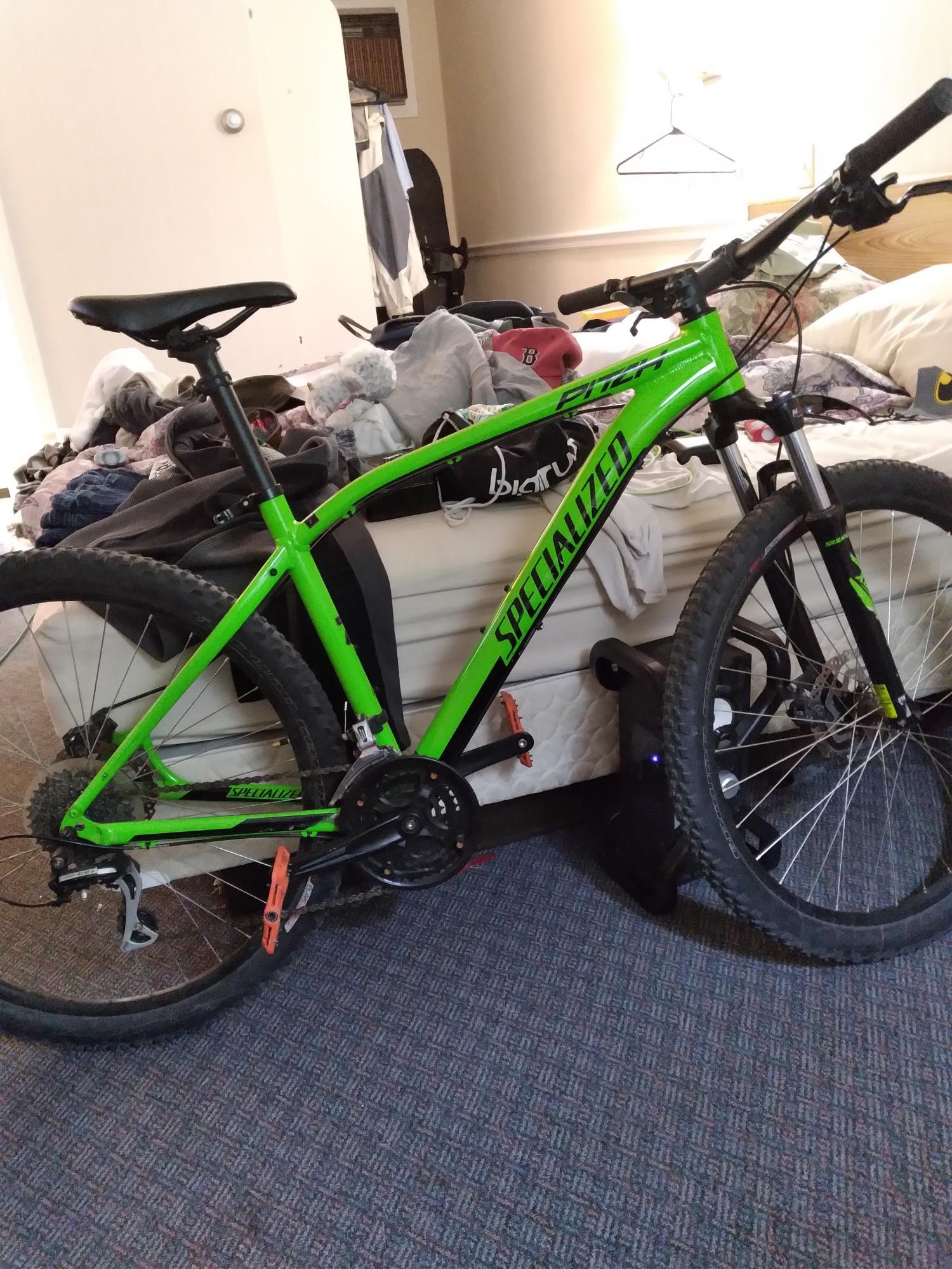 2019 Specialized Pitch Green