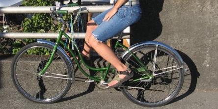1970 Schwinn Hollywood (women) Green