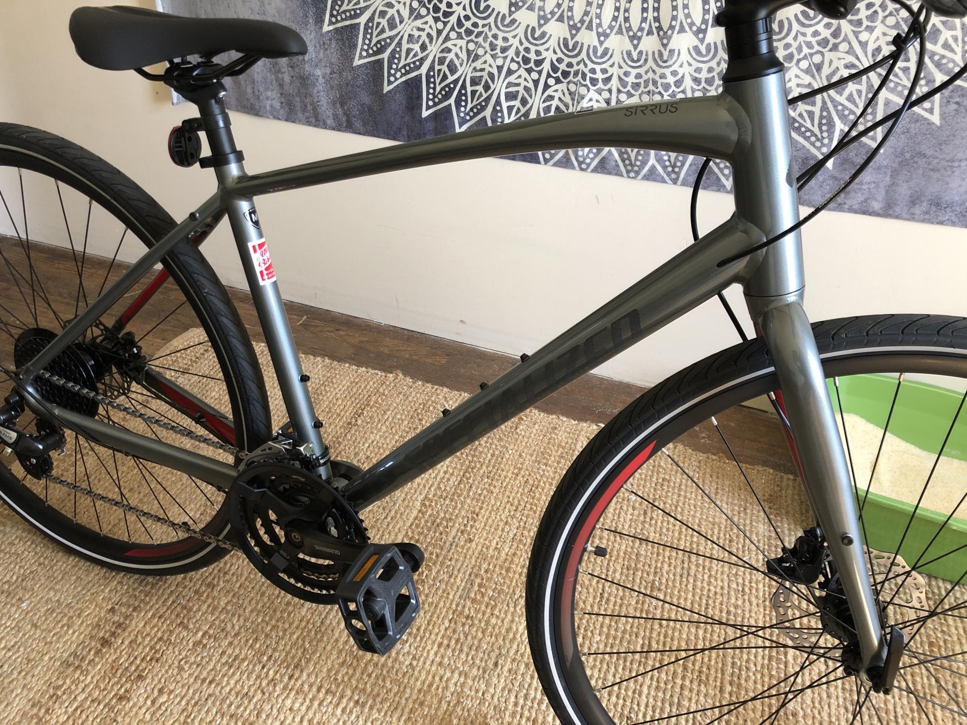 2020 Specialized sirrus Silver, gray or bare metal