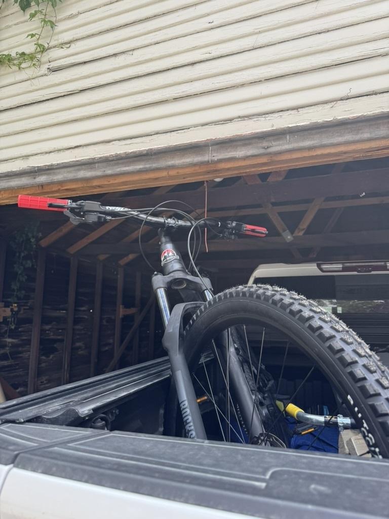 2023 Rocky Mountain Bicycles Element Alloy 10 Black