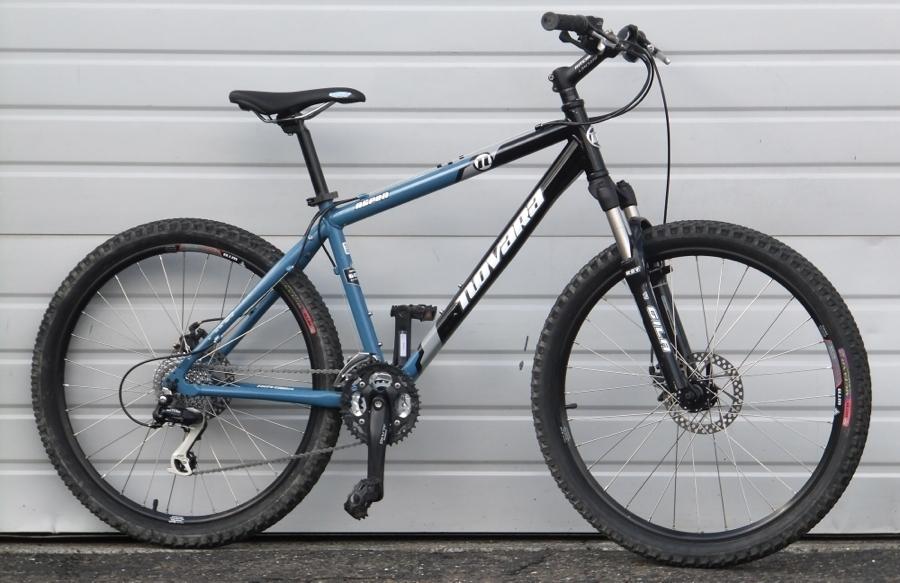 Novara Aspen Blue and Black