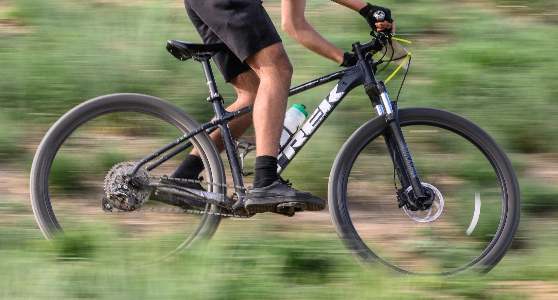 2020 Trek Marlin 7 Silver, gray or bare metal