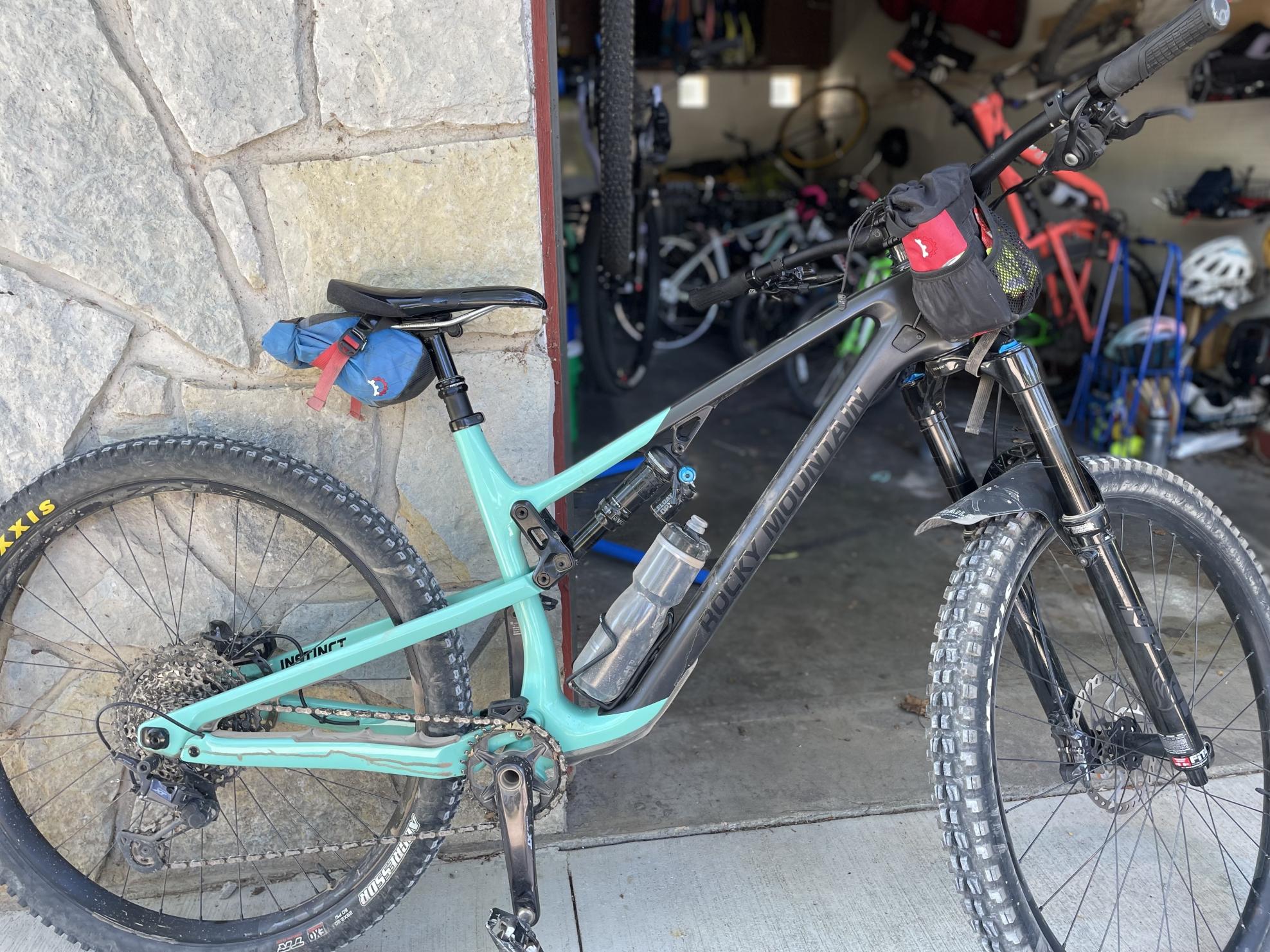 2021 Rocky Mountain Bicycles Instinct C70 Teal and Black