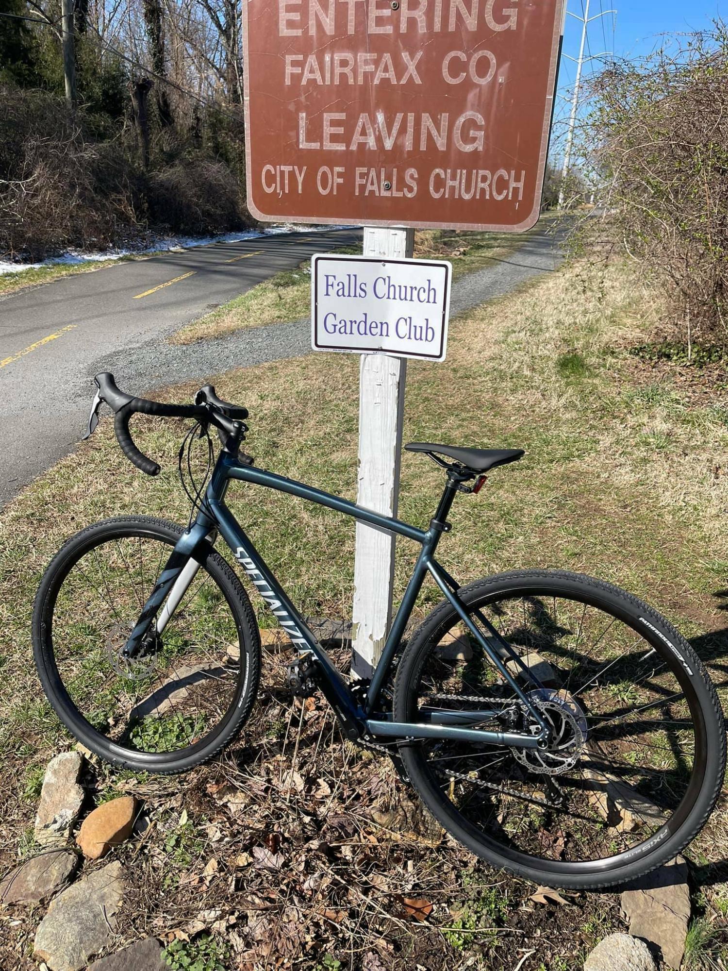 2022 Specialized Diverge Silver, gray or bare metal