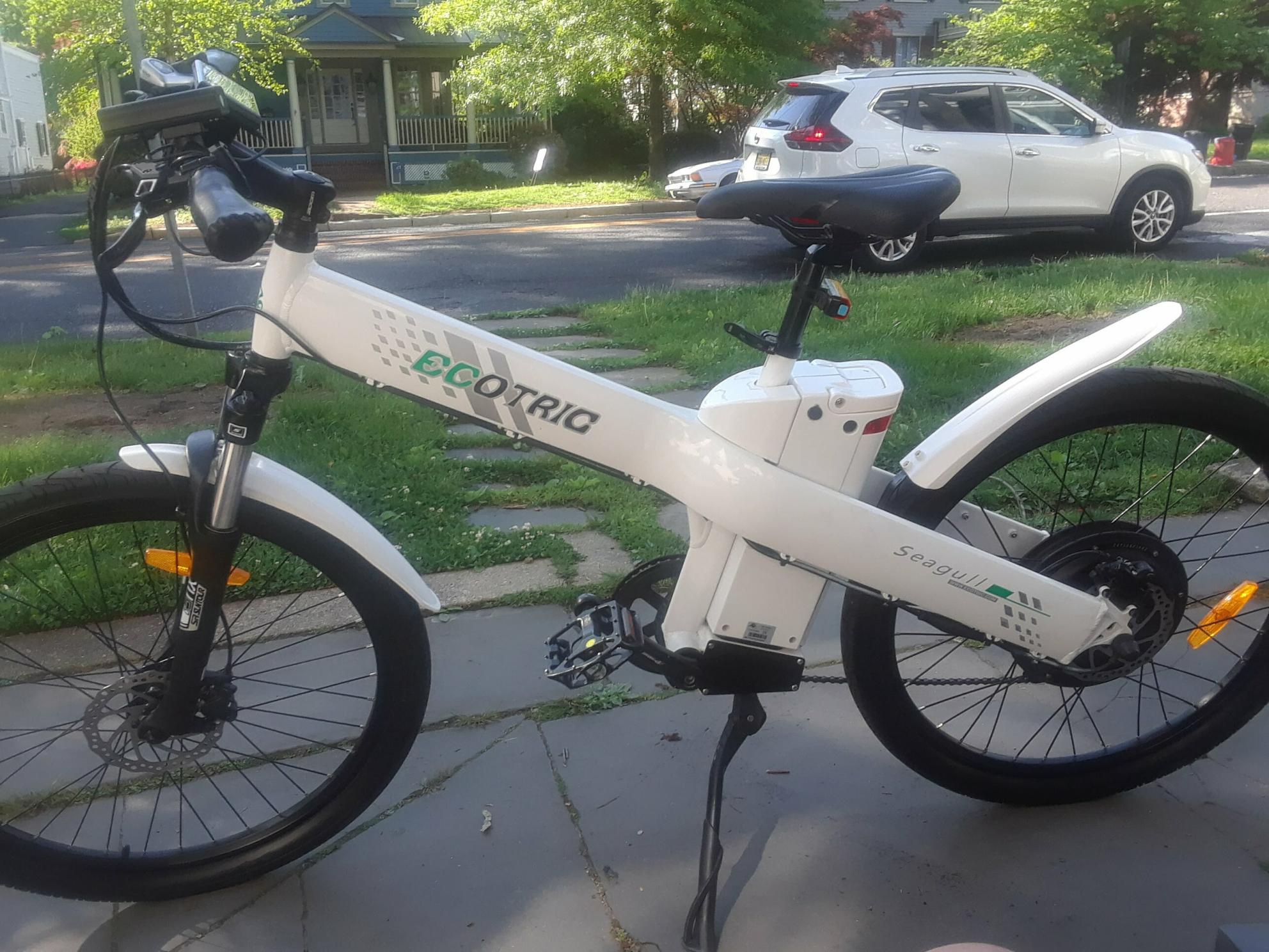 2022 Ecotric Seagull White