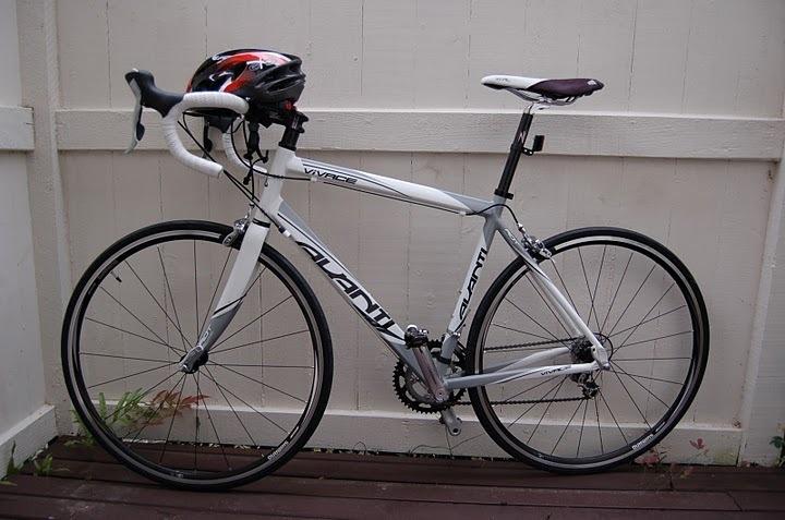 2008 Avanti Vivace  White