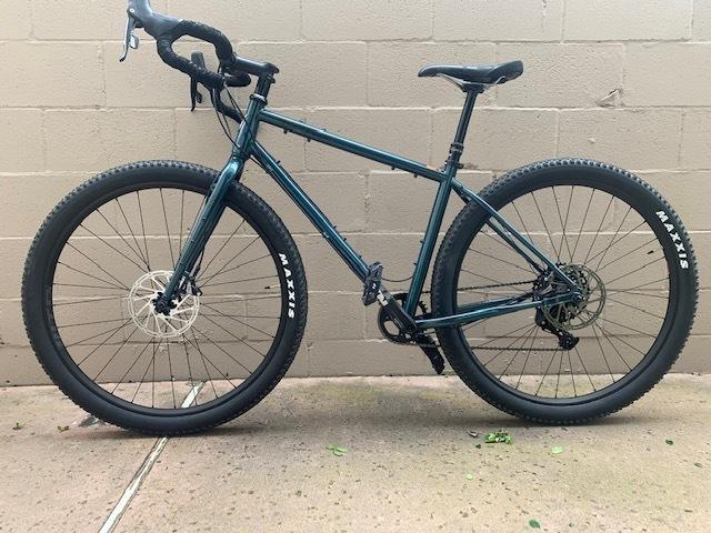2022 Kona Sutra LTD Green