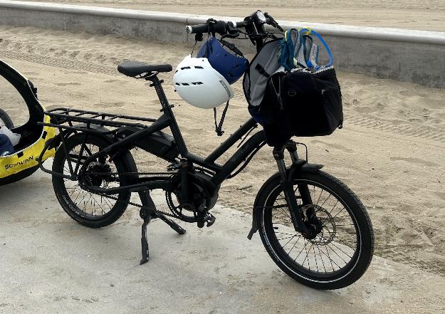 2022 Tern HSD S8 cargo bike (rear storage) Black