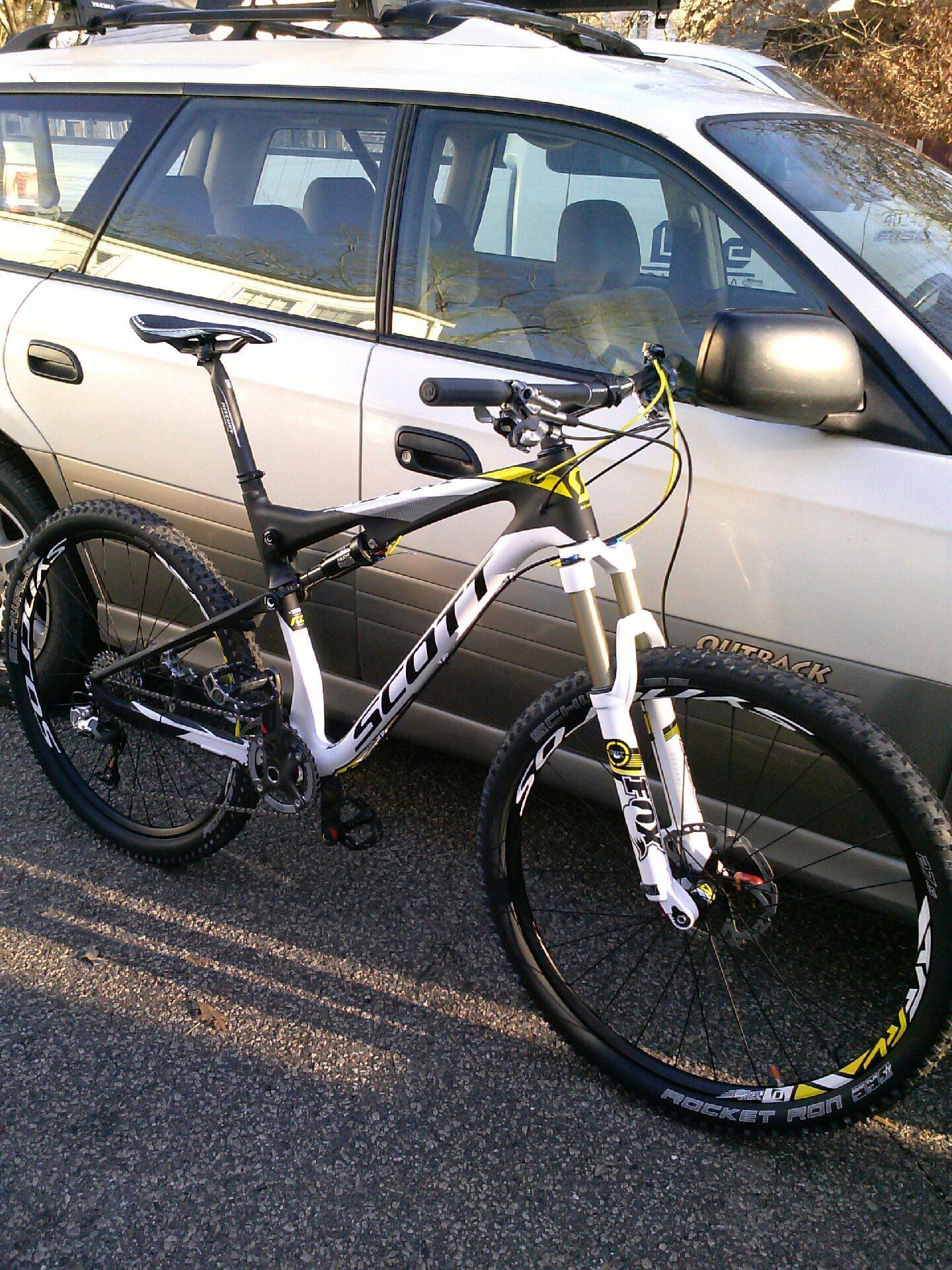 2014 SCOTT Spark 700 RC White, Black, and Yellow or Gold
