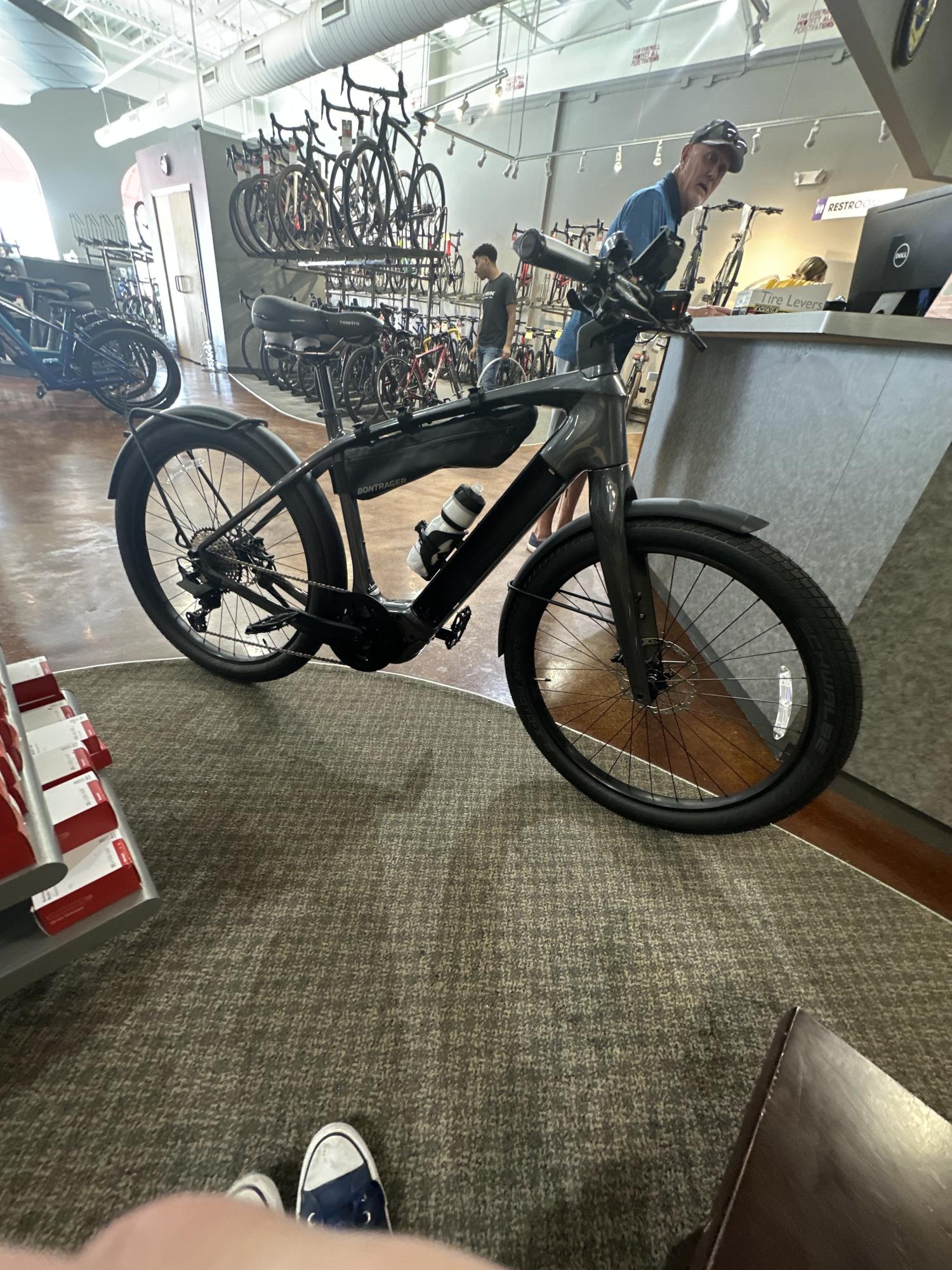 2023 Bosch Allant Silver, gray or bare metal