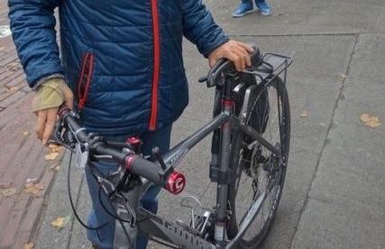 2010 Cannondale Quick Silver or Gray