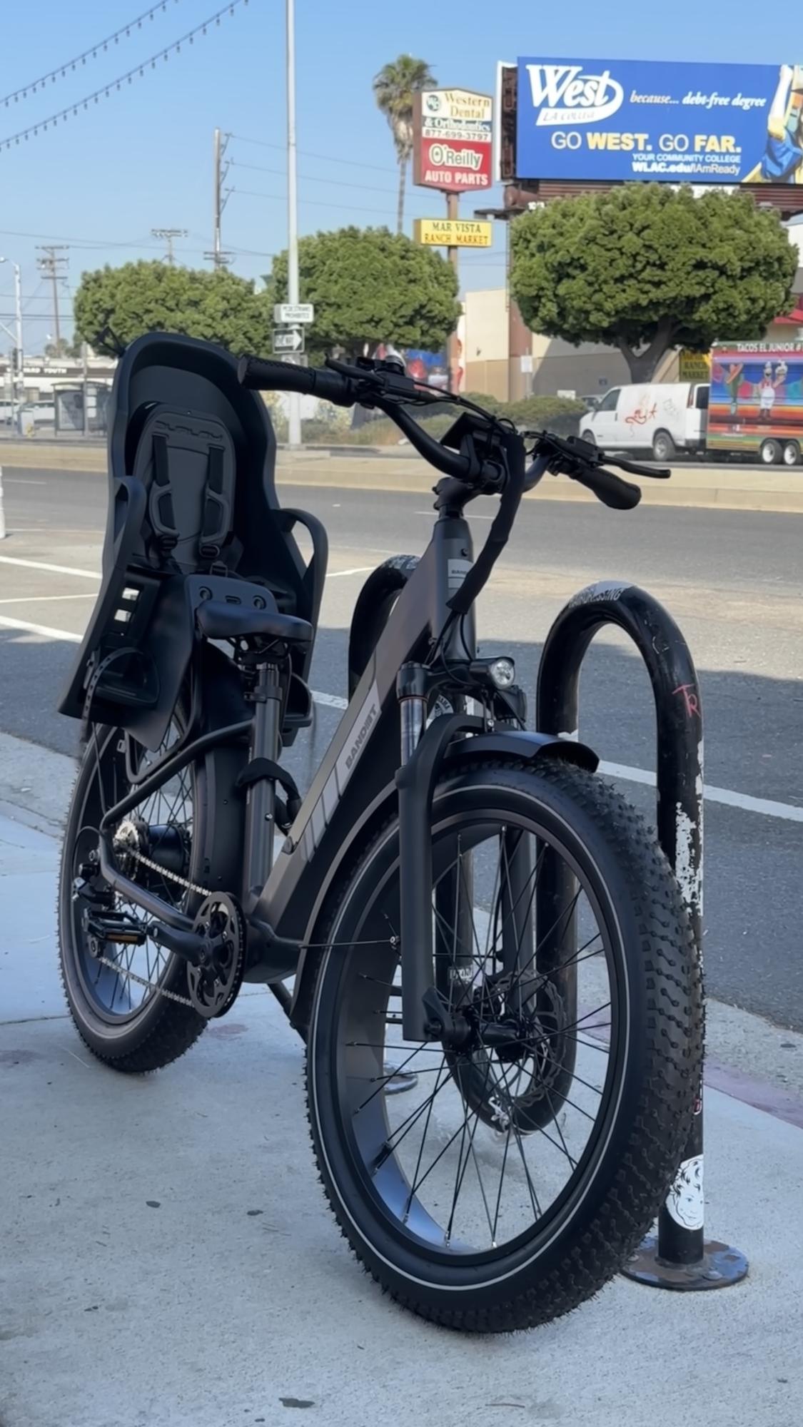 2023 Bandit FORERUNNER STEP-THRU Black