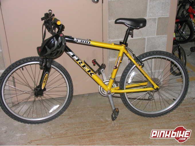 Trek 4300  Black