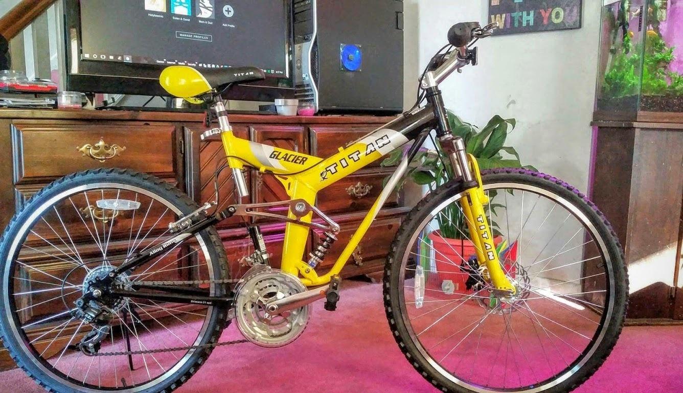 Titan Glacier Pro Yellow or Gold