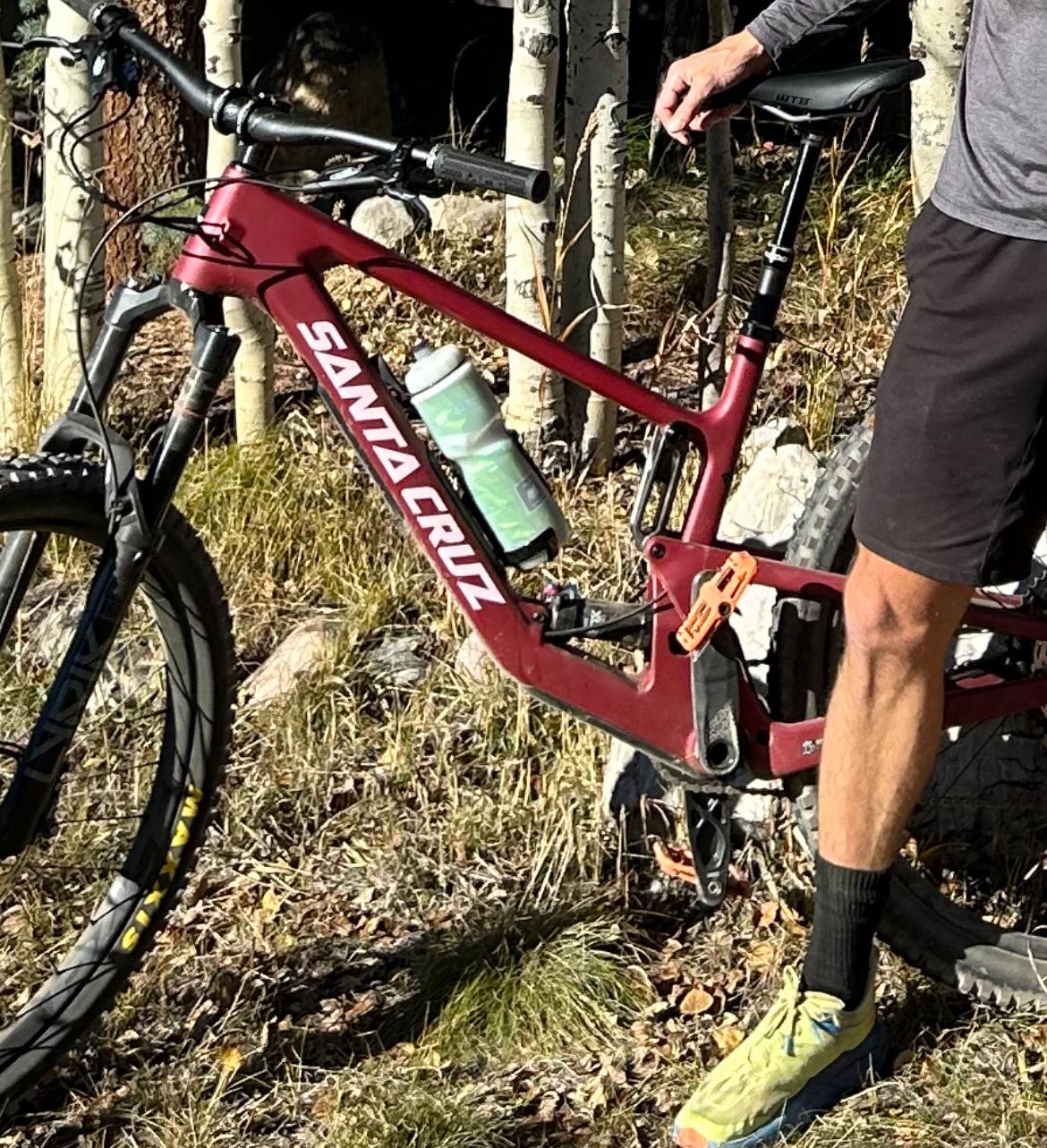 2024 Santa Cruz Hightower Red