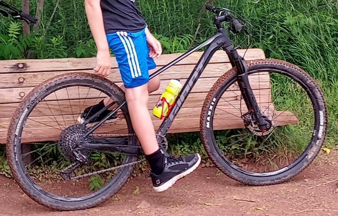 2024 Giant XTC Black