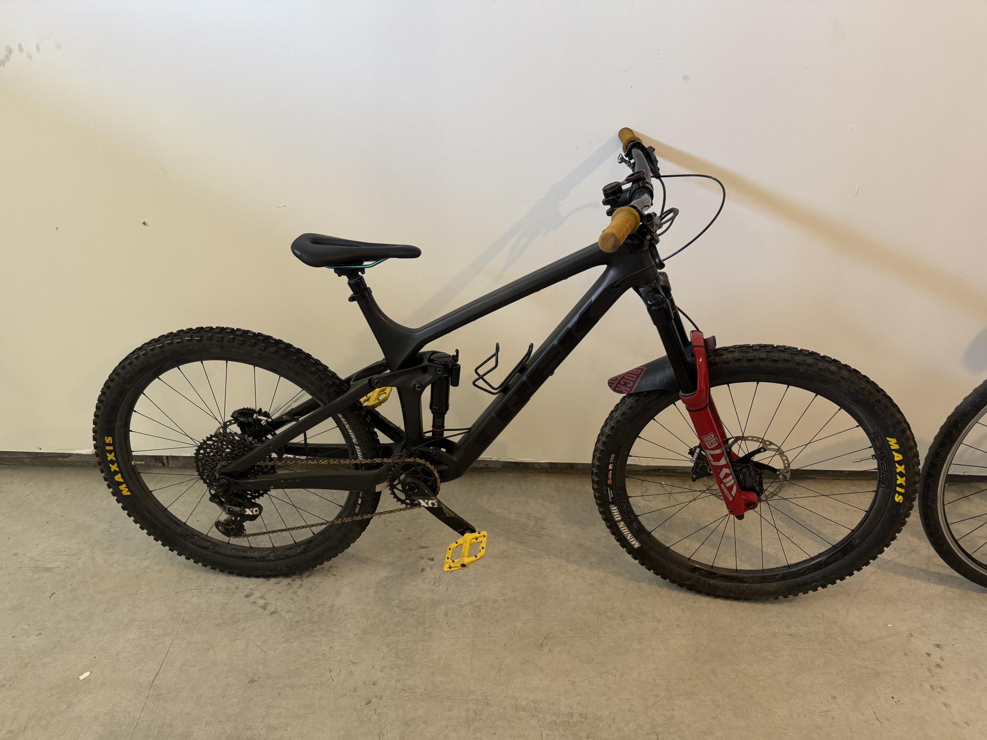 2020 Trek Remedy 9.9 Black